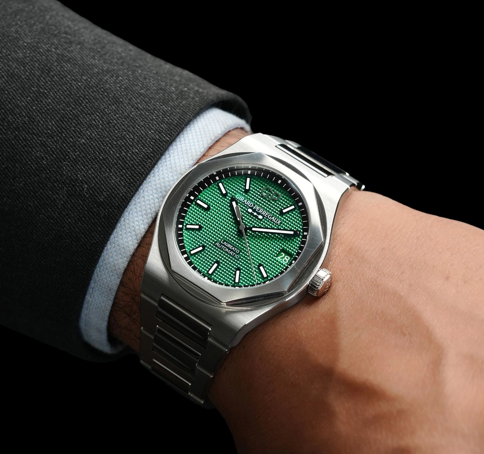 Girard Perregaux 81010-11-3153-1CM detail 4
