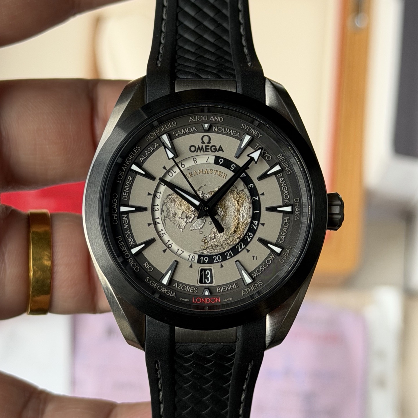 Omega 220.92.43.22.99.001