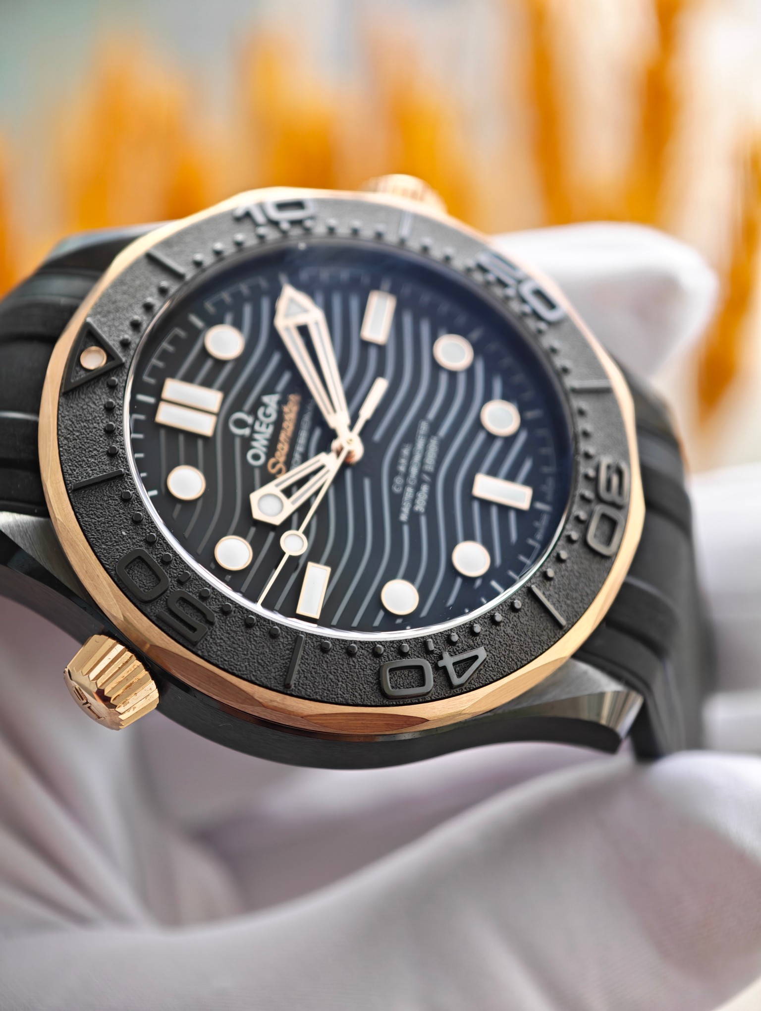 Omega 210.62.44.20.01.001 detail 1