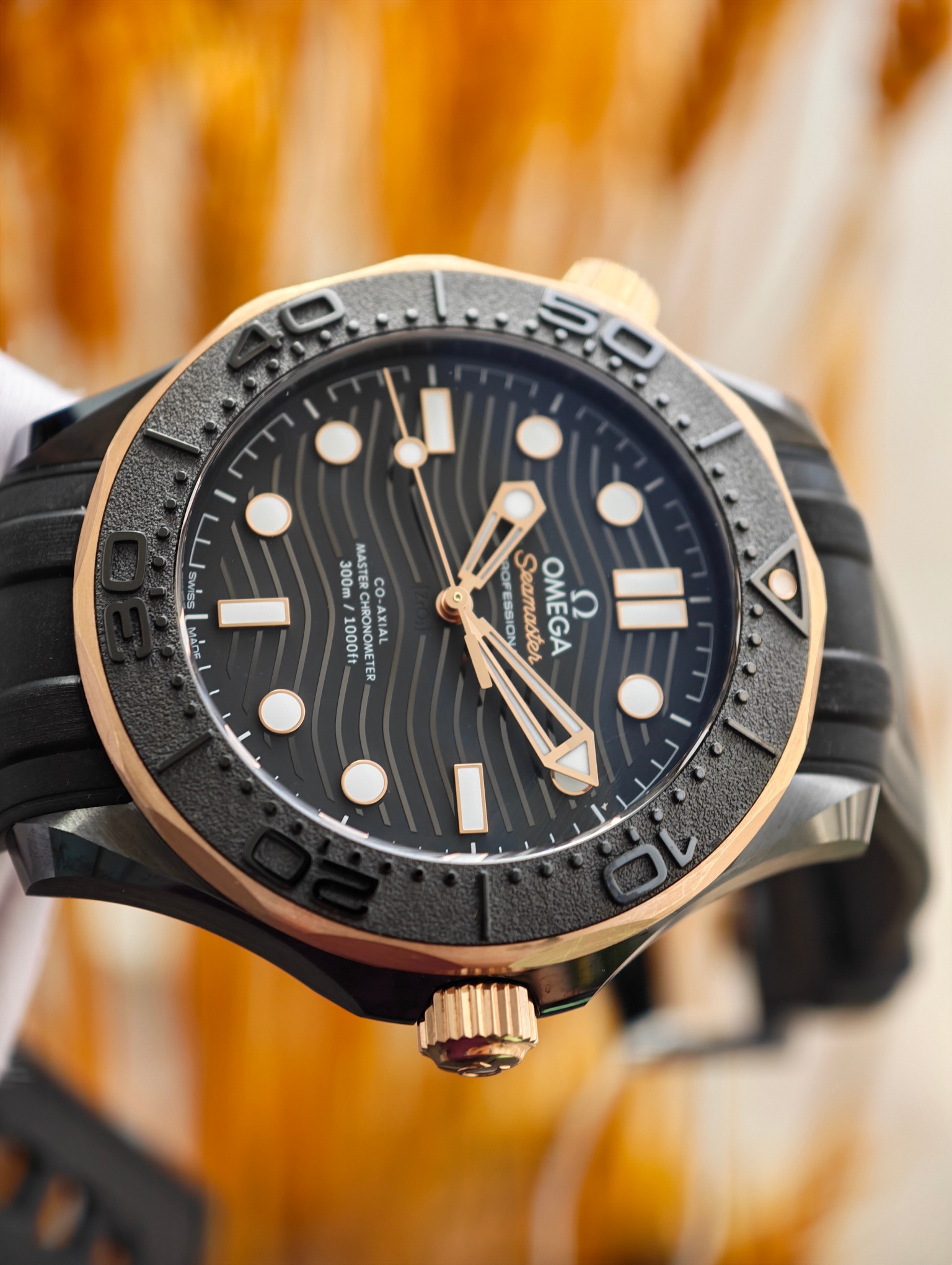 Omega 210.62.44.20.01.001 detail 2
