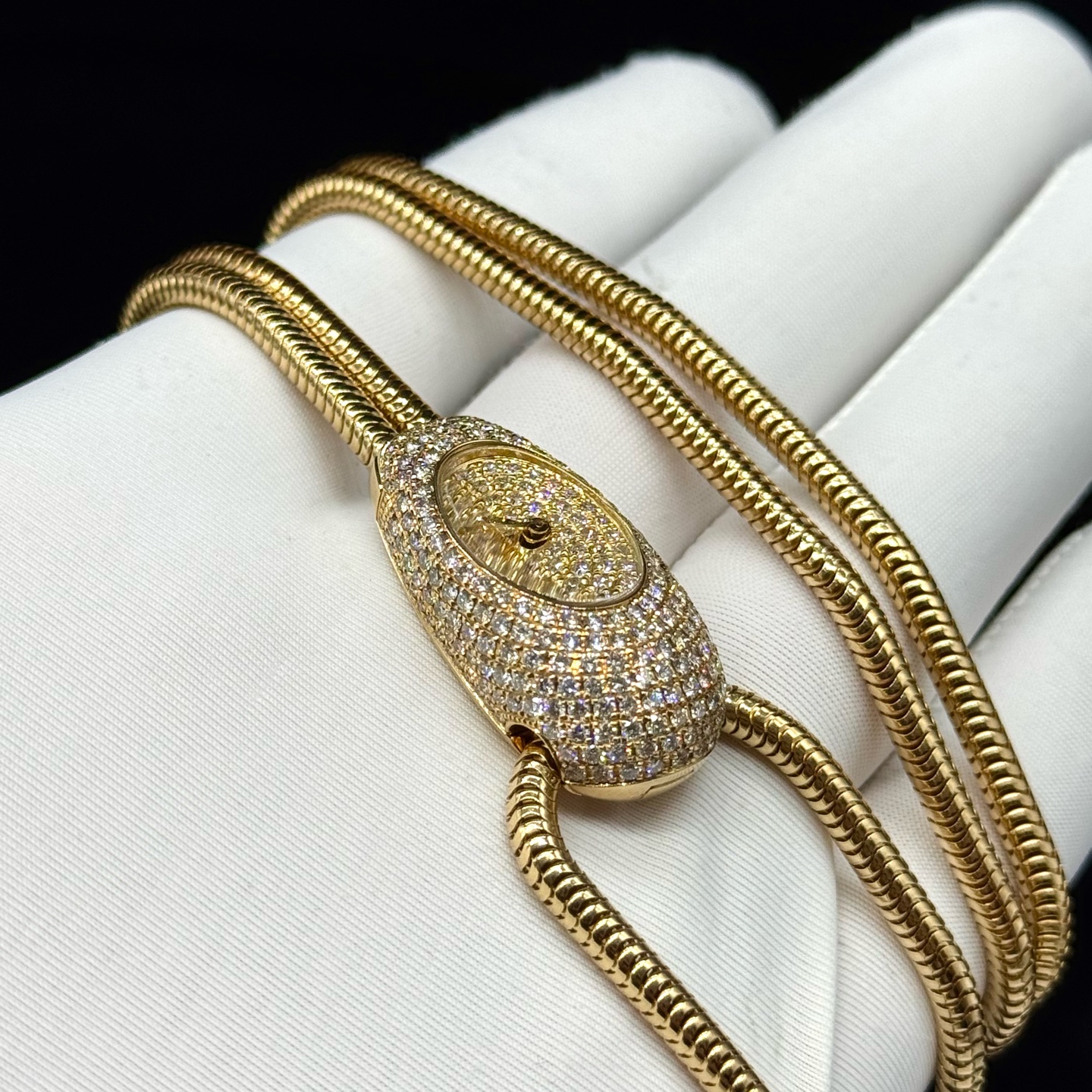 Van Cleef & Arpels Vintage detail 1