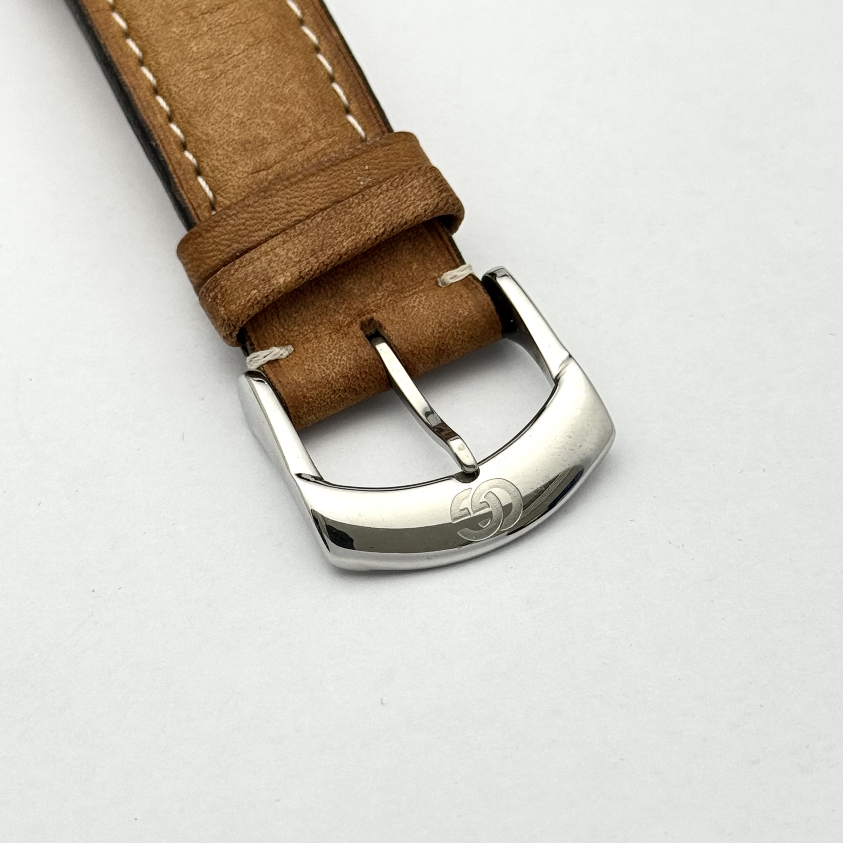 G&eacute;rald Genta Vintage detail 5