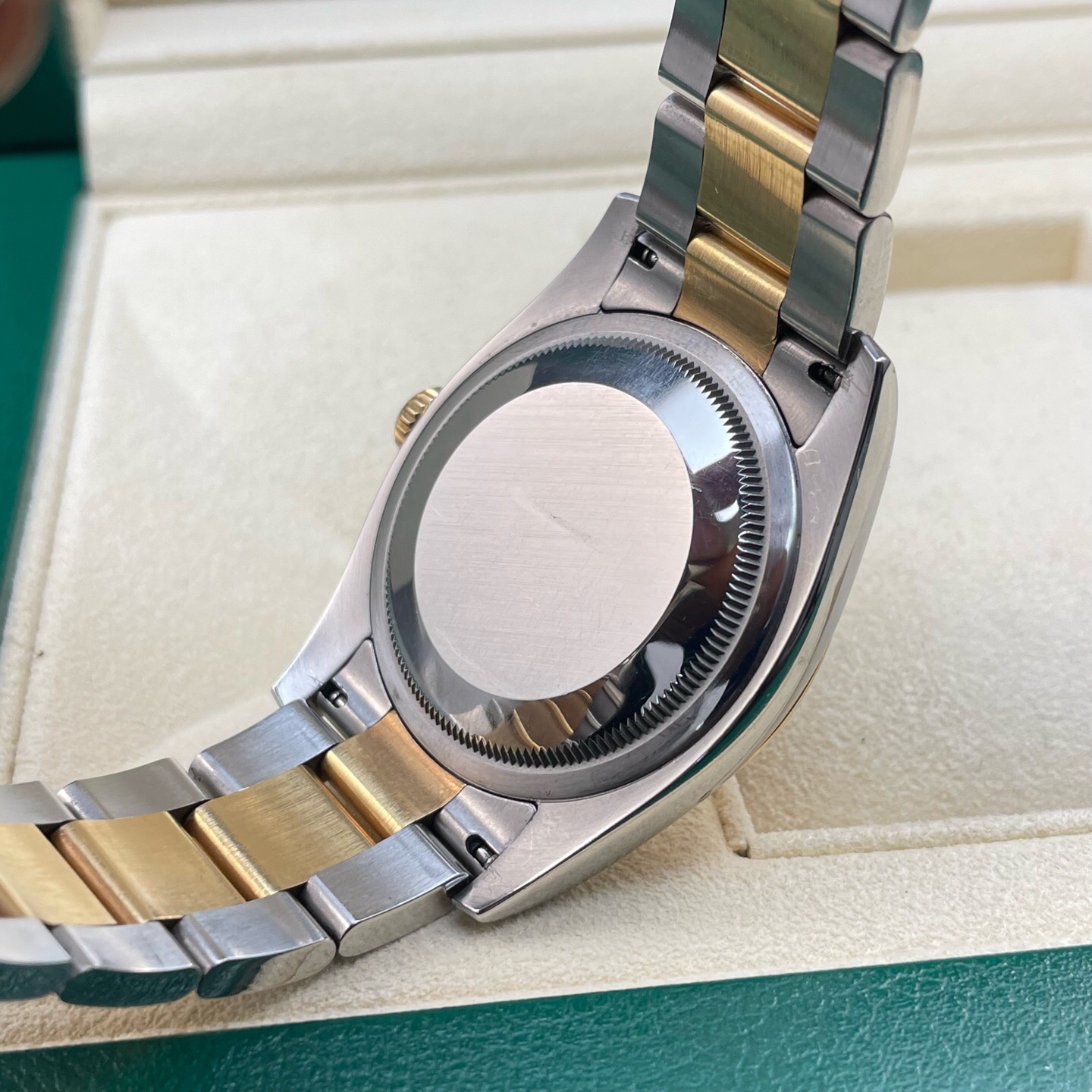 Rolex 116203 detail 1