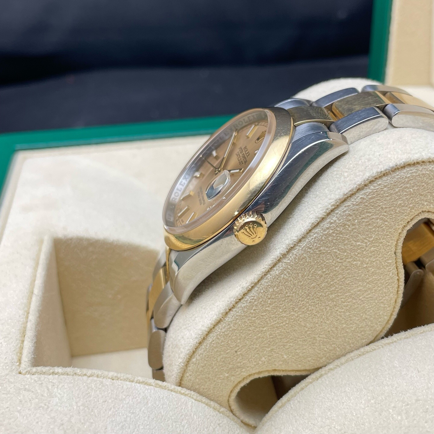 Rolex 116203 detail 2