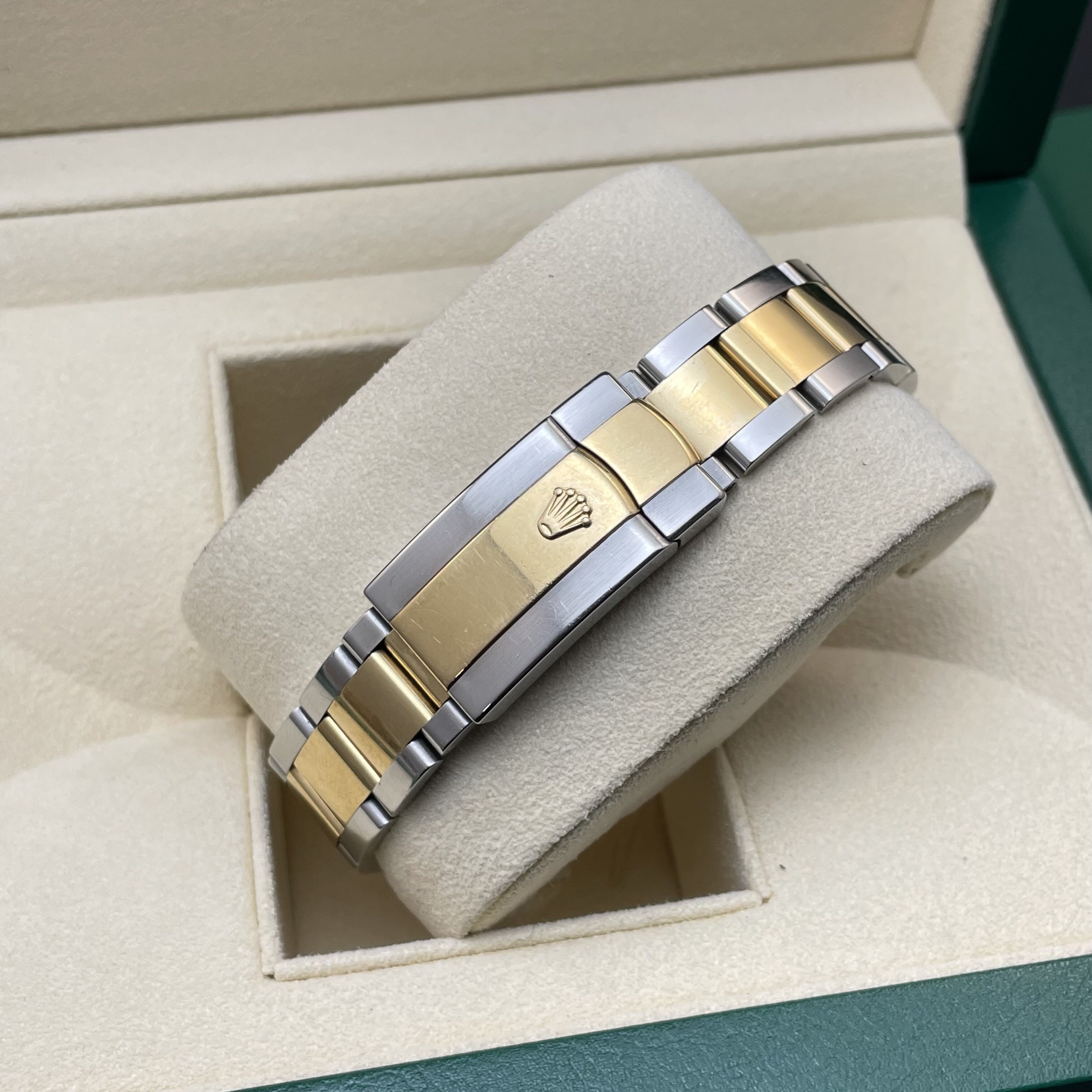 Rolex 116203 detail 4