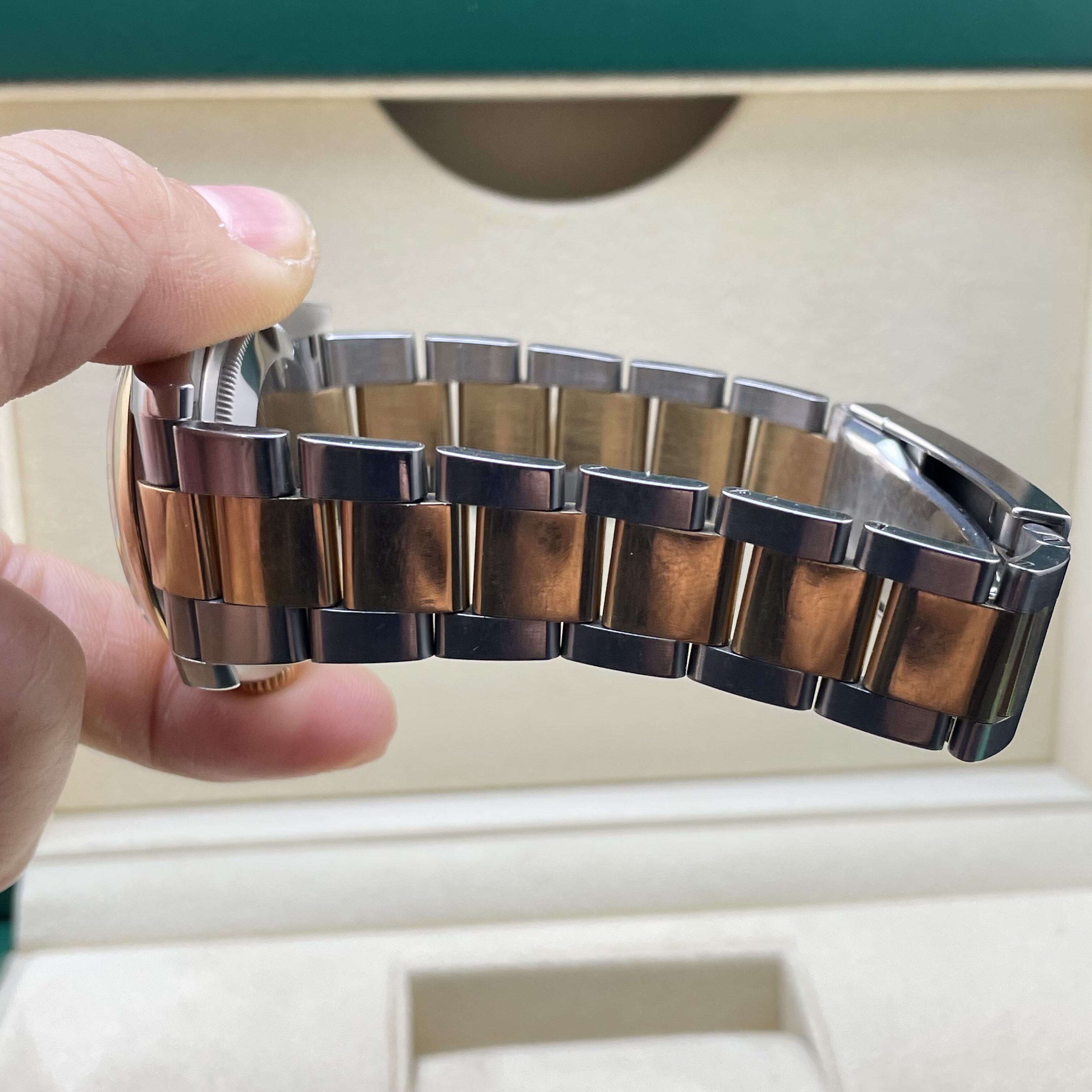 Rolex 116203 detail 6