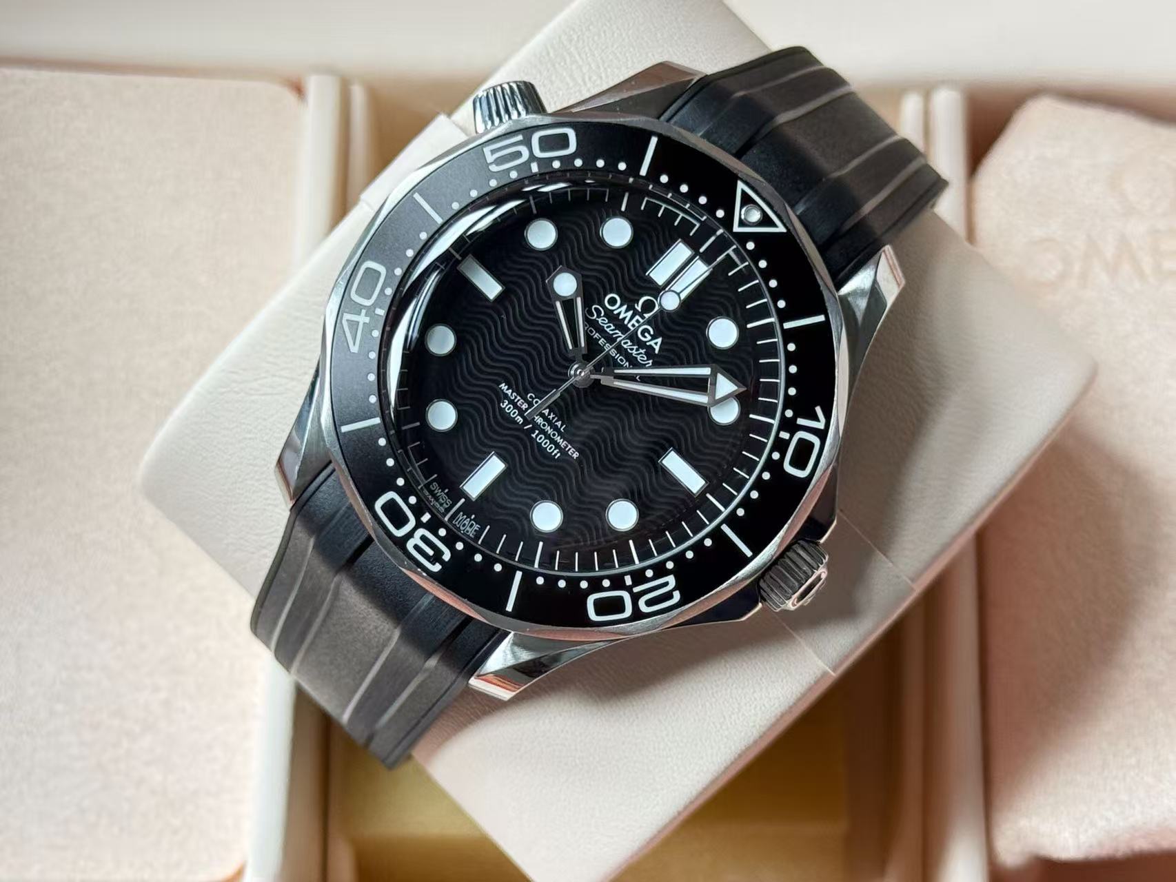 Omega 210.32.42.20.01.003