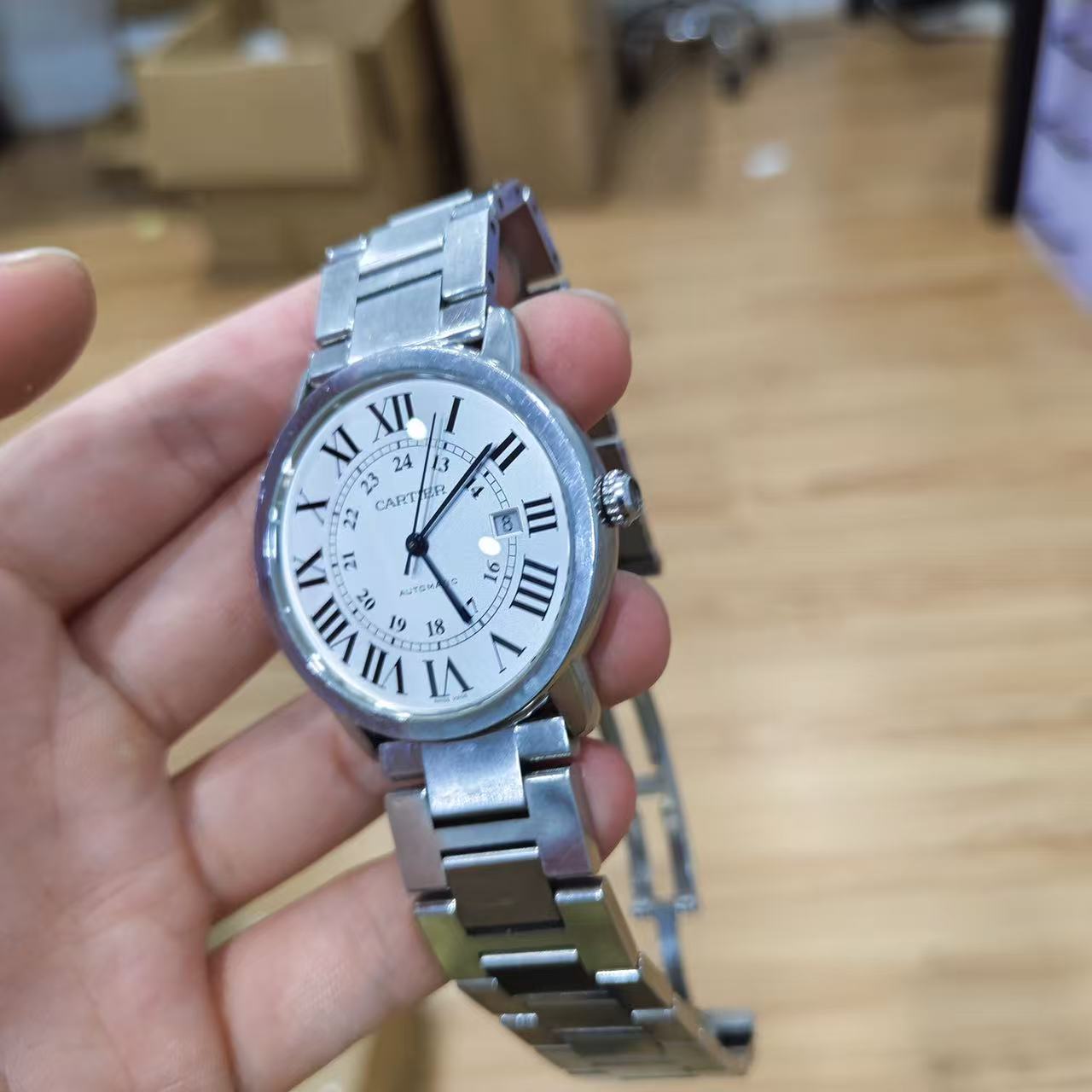 Cartier W6701011 detail 2