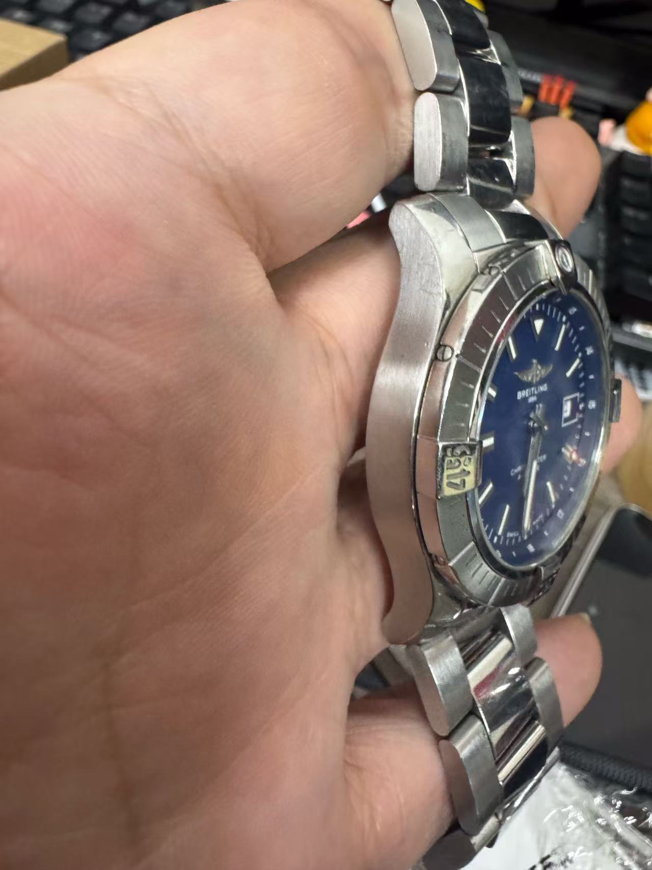 Breitling A17318101C1A1 detail 1