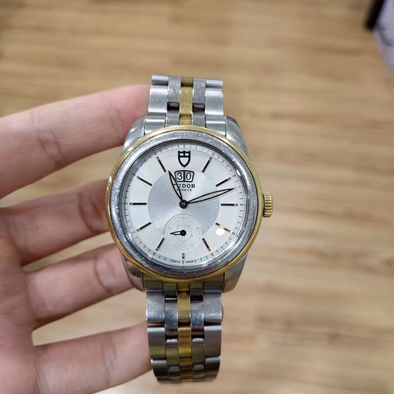 Tudor 57003