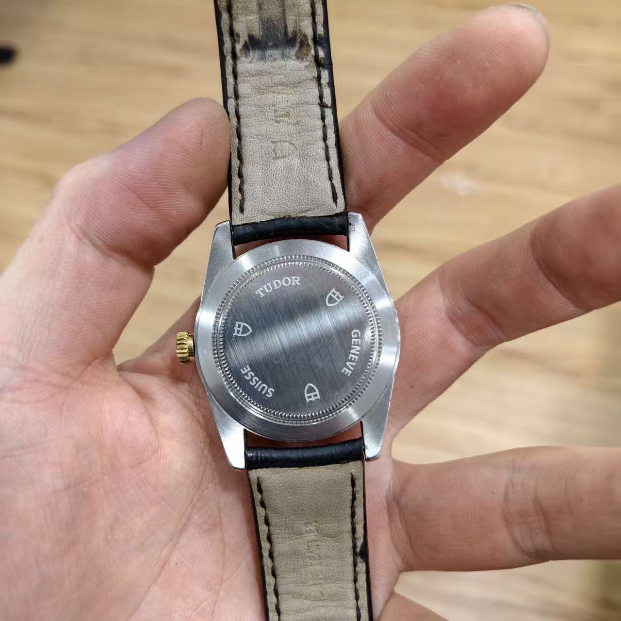 Tudor m55003-0086 detail 3