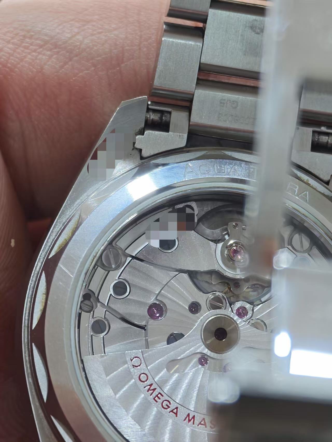 Omega 220.10.41.21.01.001 detail 3