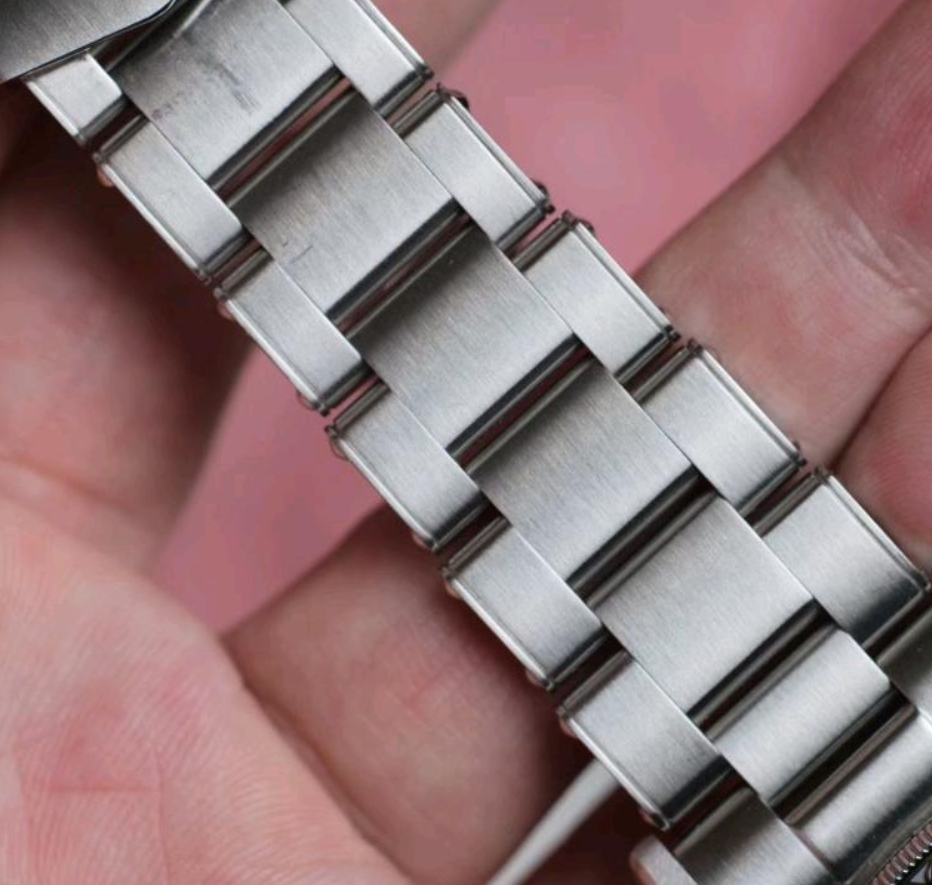 Tudor 79230G detail 3