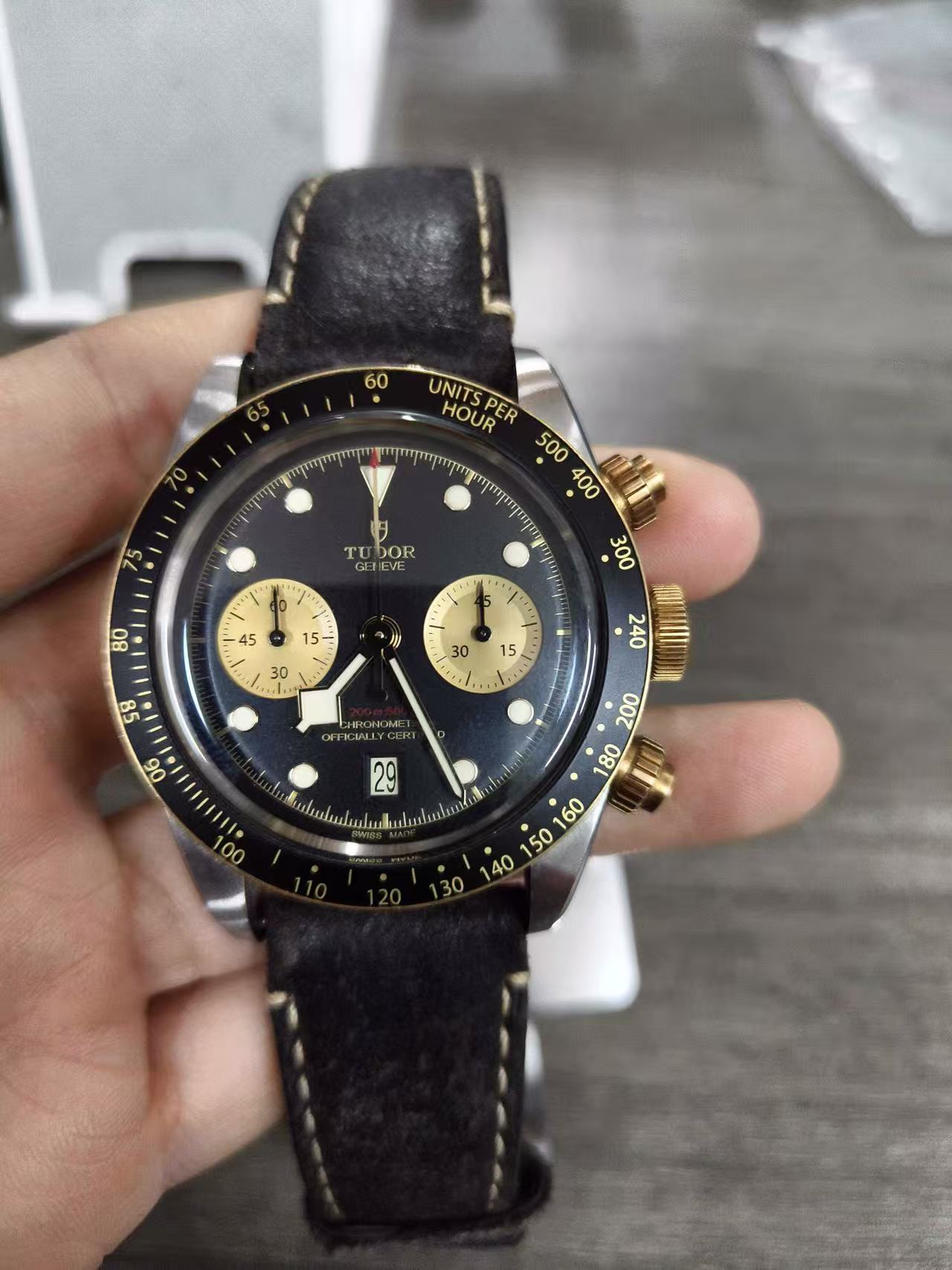 Tudor m79363n-0002