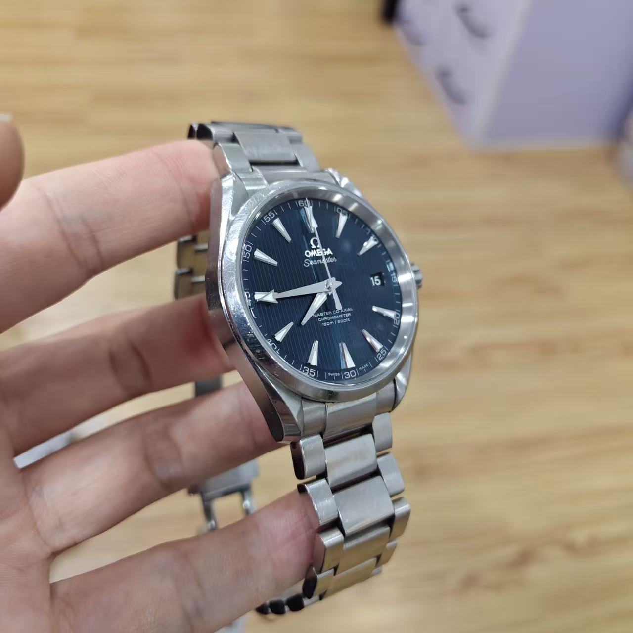 Omega 231.10.42.21.03.003 detail 1