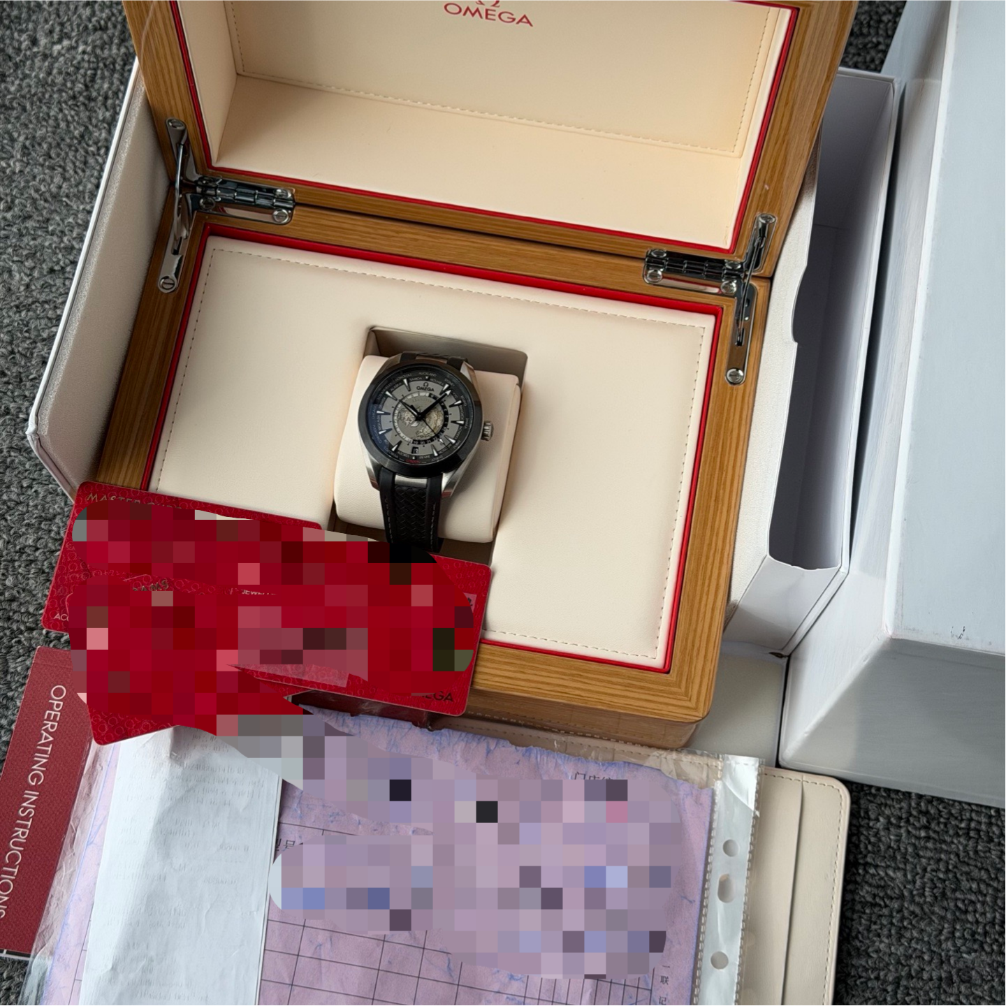 Omega 220.92.43.22.99.001 detail 7