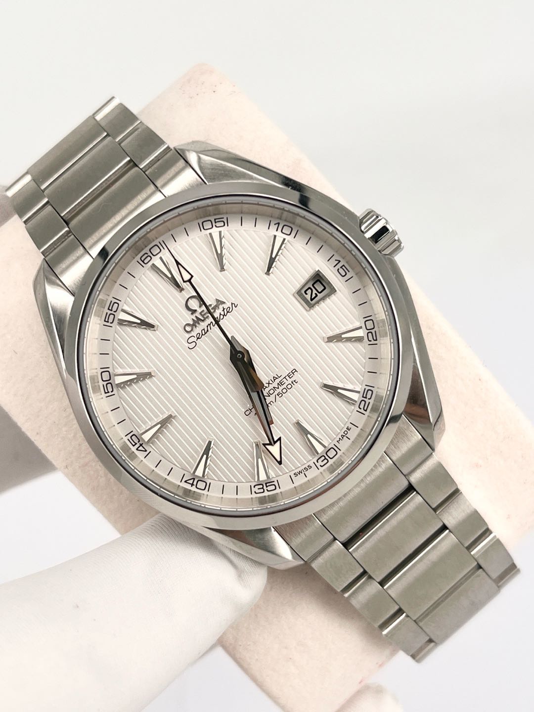 Omega 231.10.42.21.02.001 detail 1