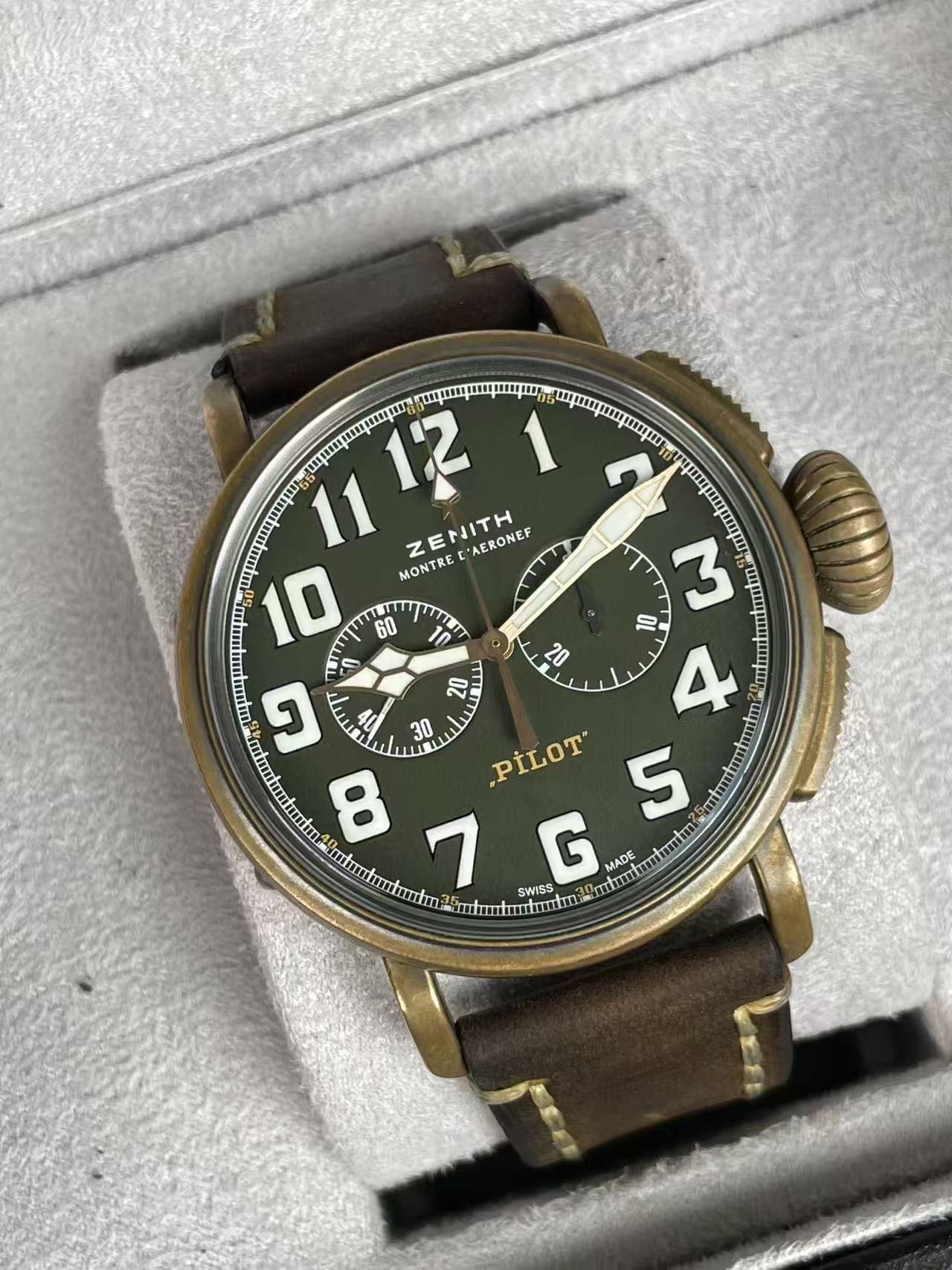 Zenith 29.2430.4069 / 63.I002 detail 6