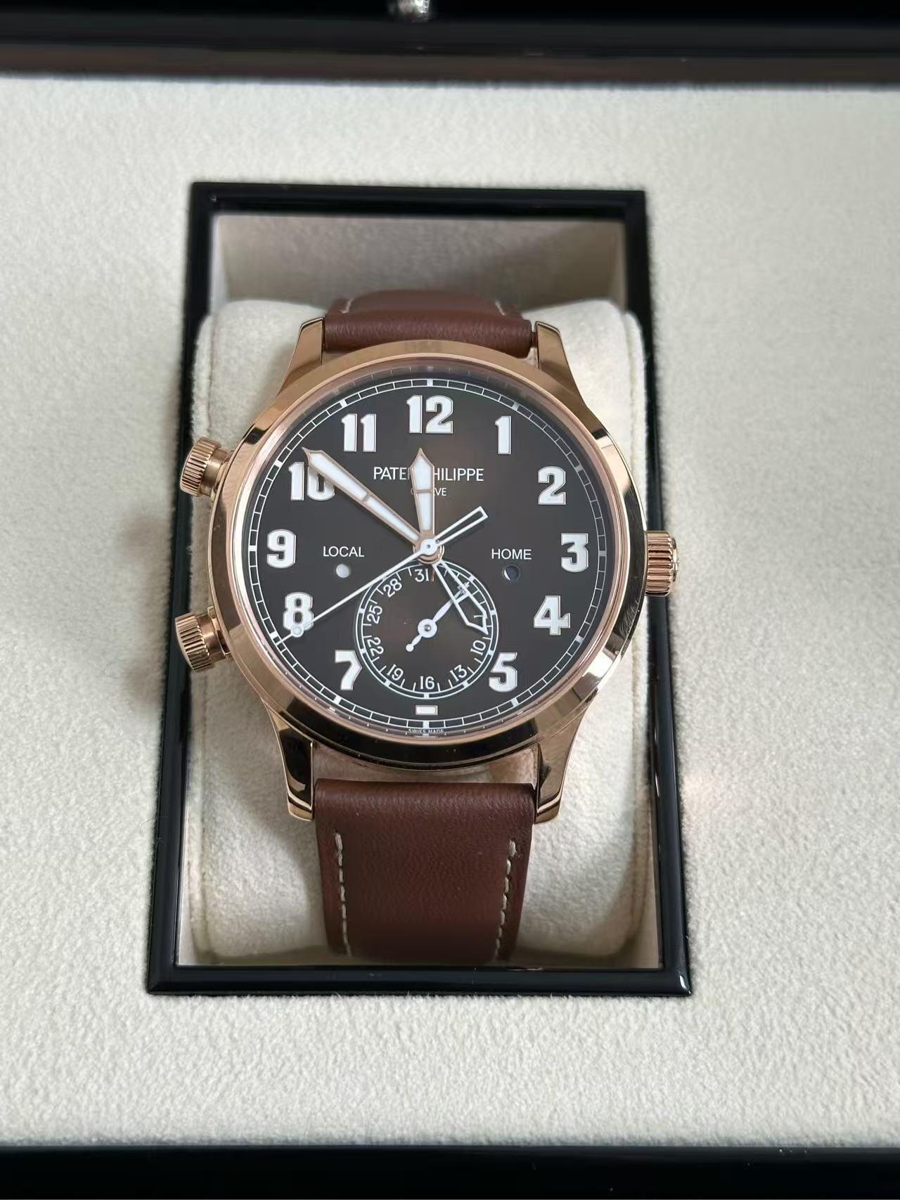 Patek Philippe 5524R-001 detail 1