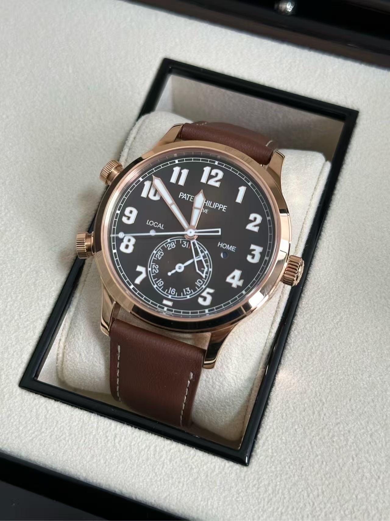 Patek Philippe 5524R-001 detail 2