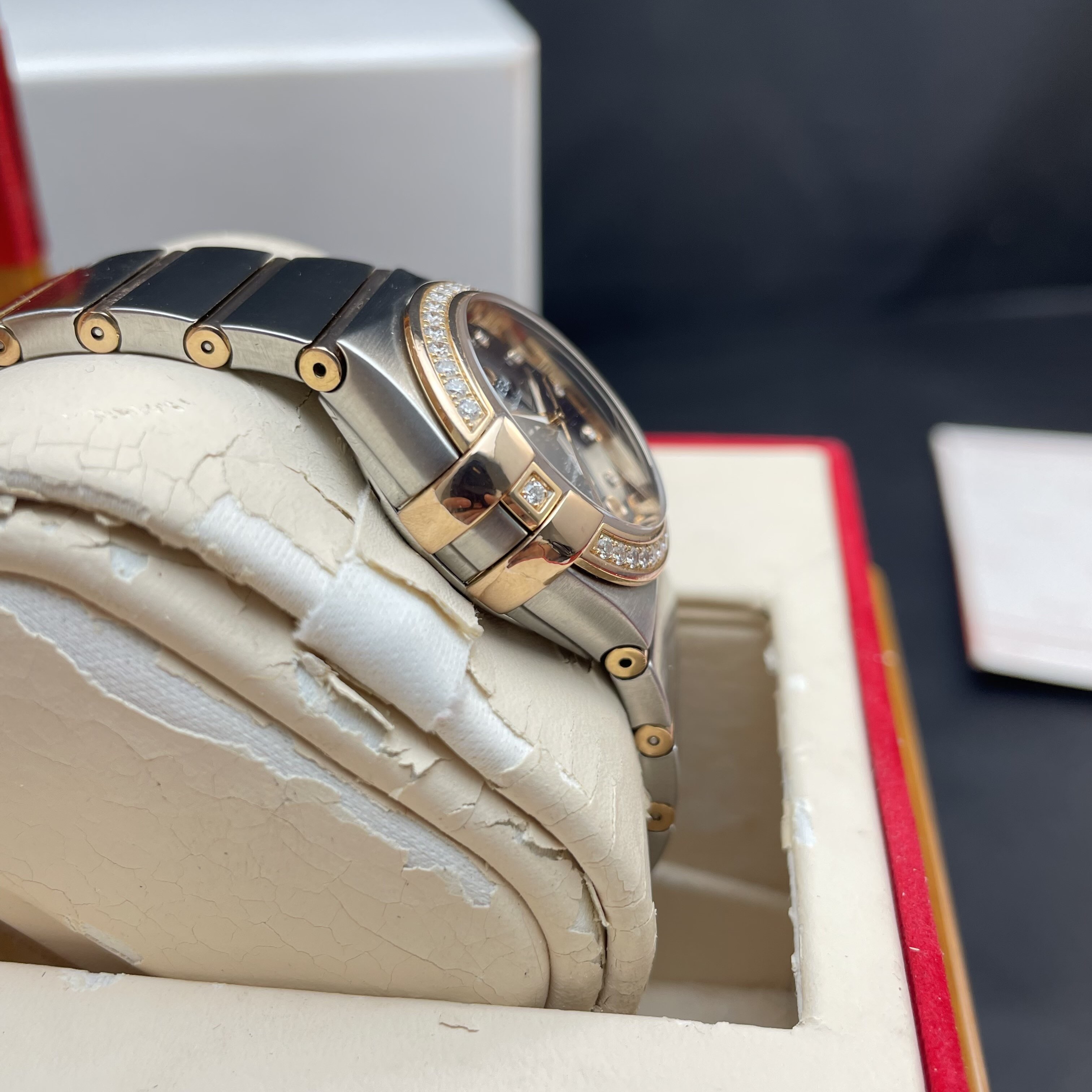 Omega 123.25.27.20.53.001 detail 3