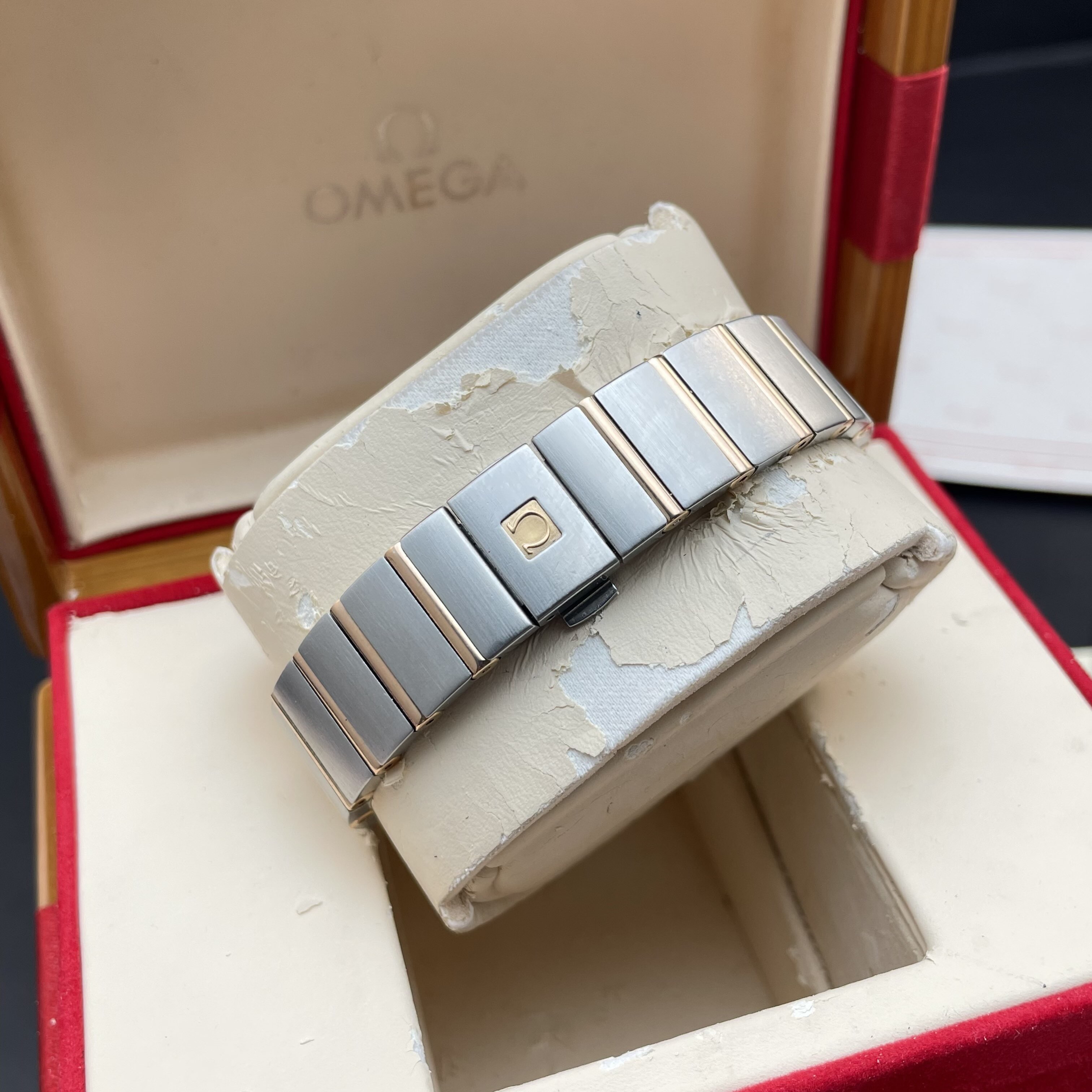 Omega 123.25.27.20.53.001 detail 4