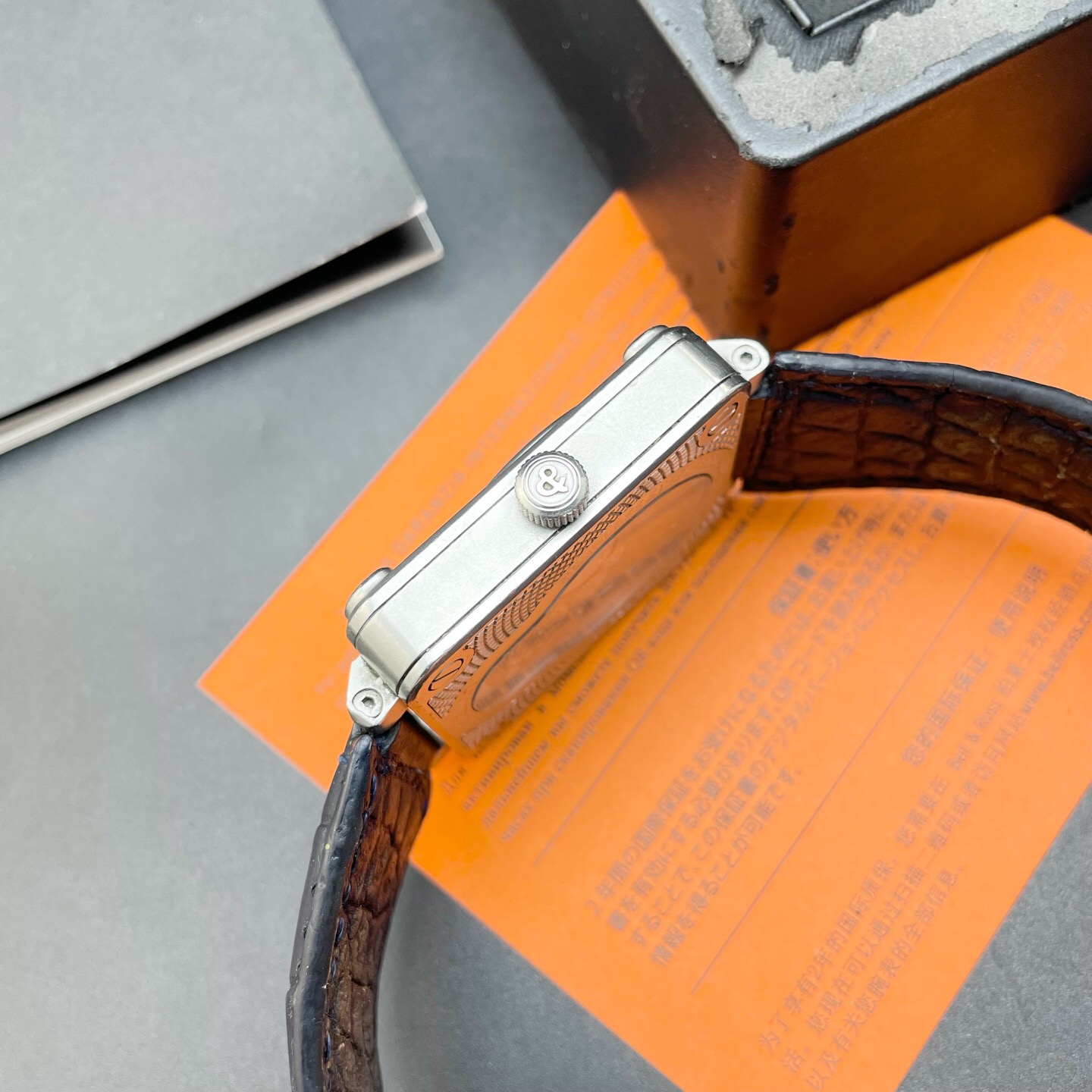 Bell & Ross BRWW196-BL-ST / SCR detail 2