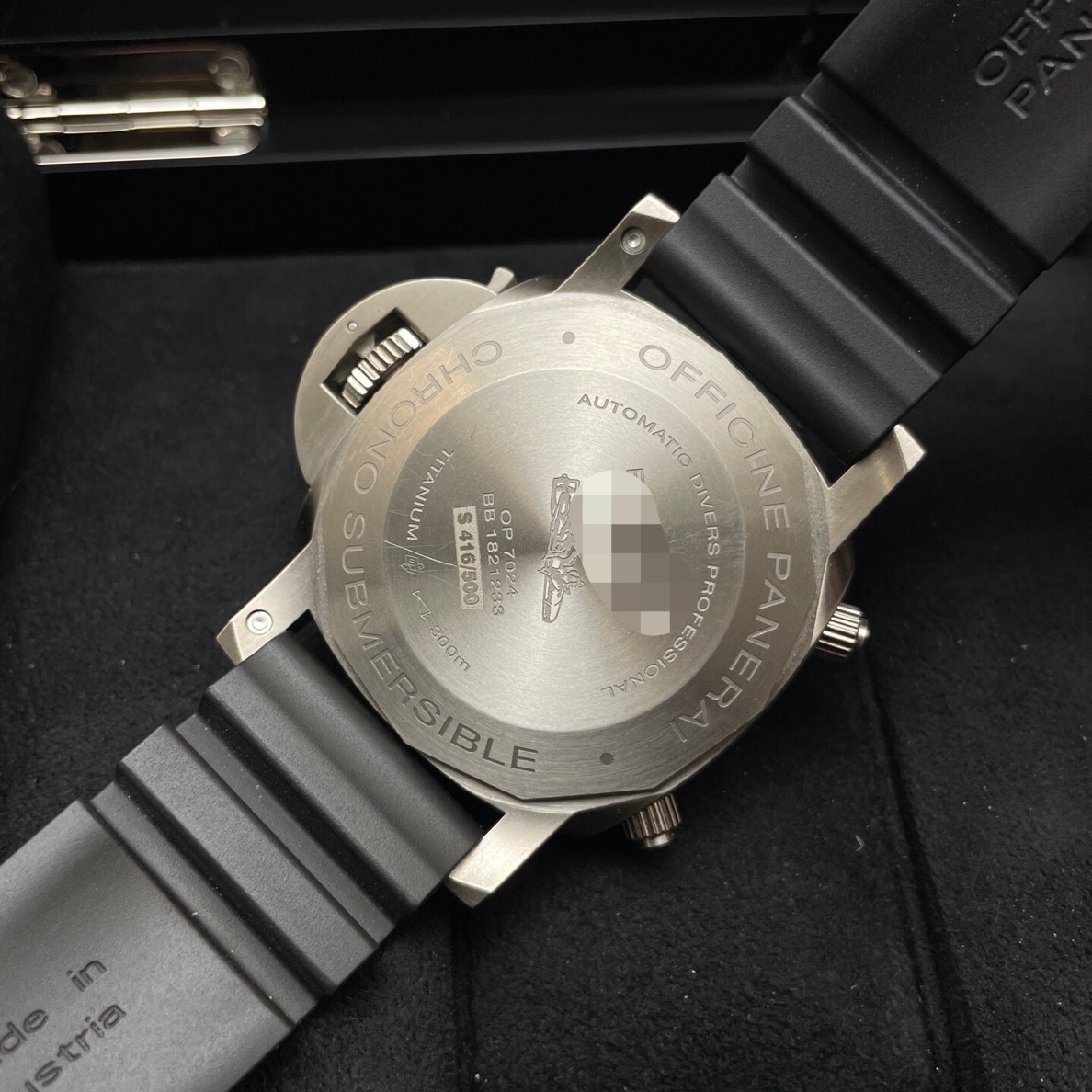 Panerai PAM00614 detail 1