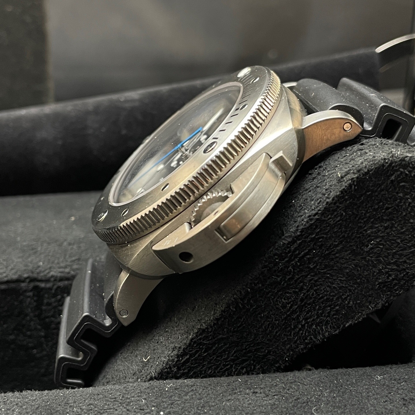 Panerai PAM00614 detail 2