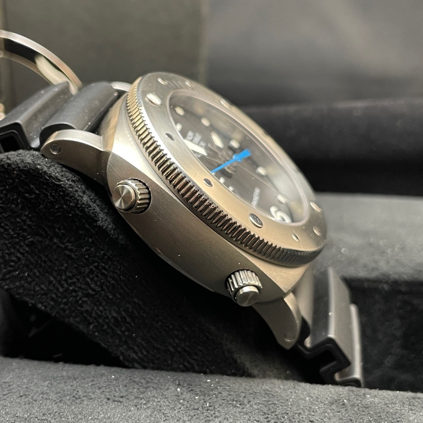Panerai PAM00614 detail 3