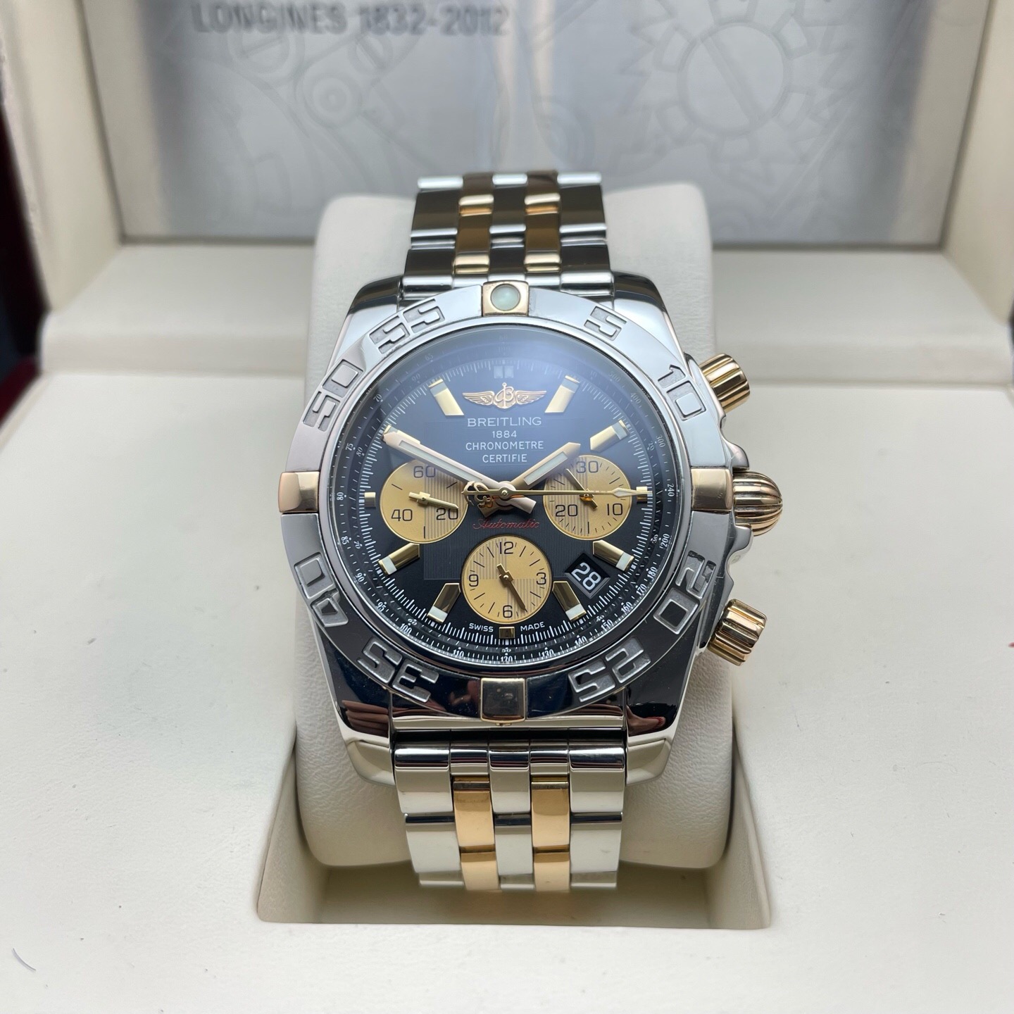 Breitling IB011012_B968_375C detail 6