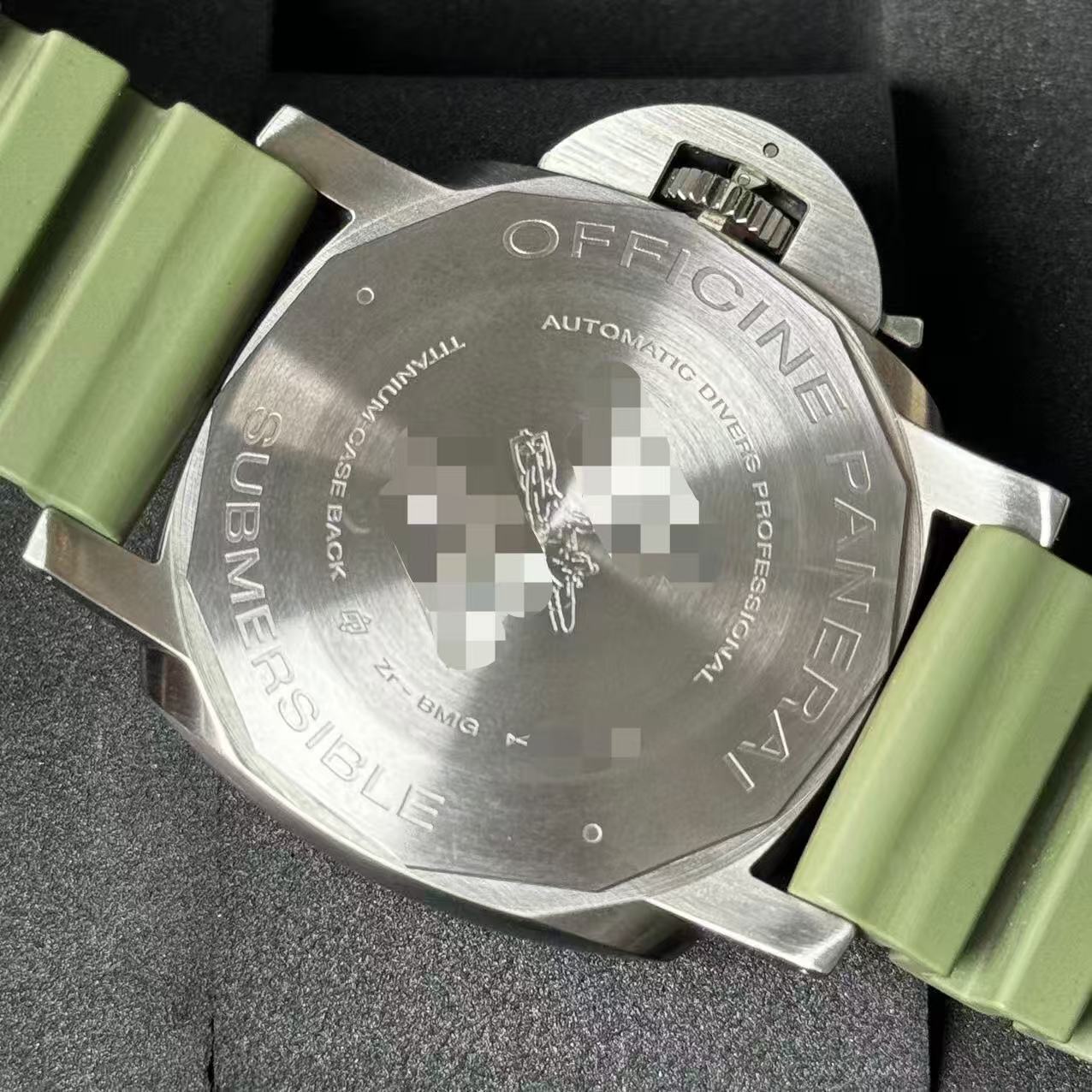 Panerai PAM00692 detail 3
