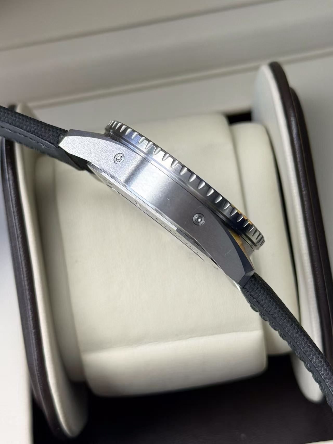 Blancpain 5054-1110-B52A detail 3