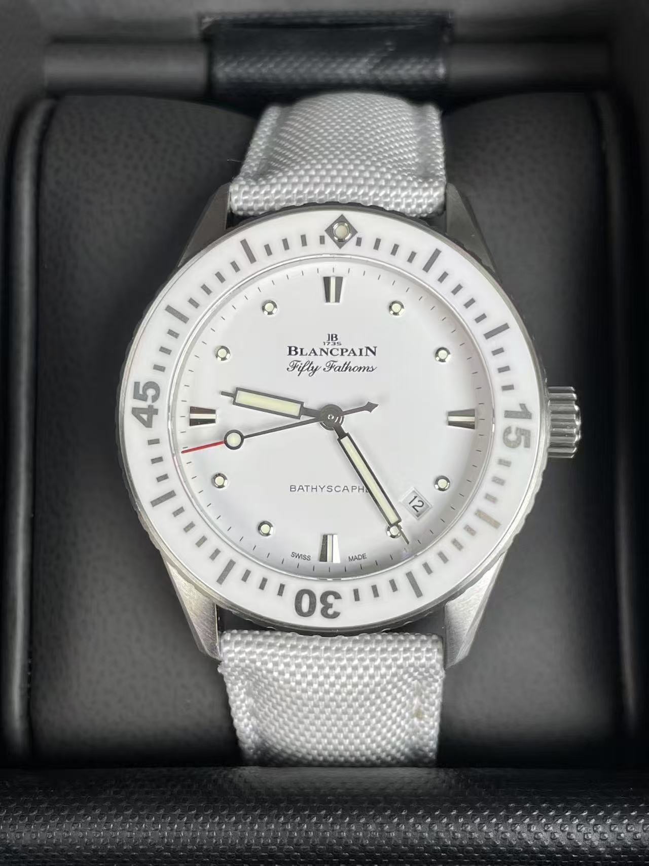 Blancpain 5100-1127-W52A detail 1