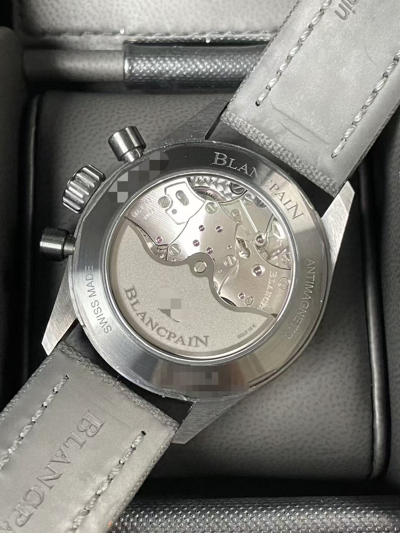 Blancpain 5200-0153-B52A detail 3