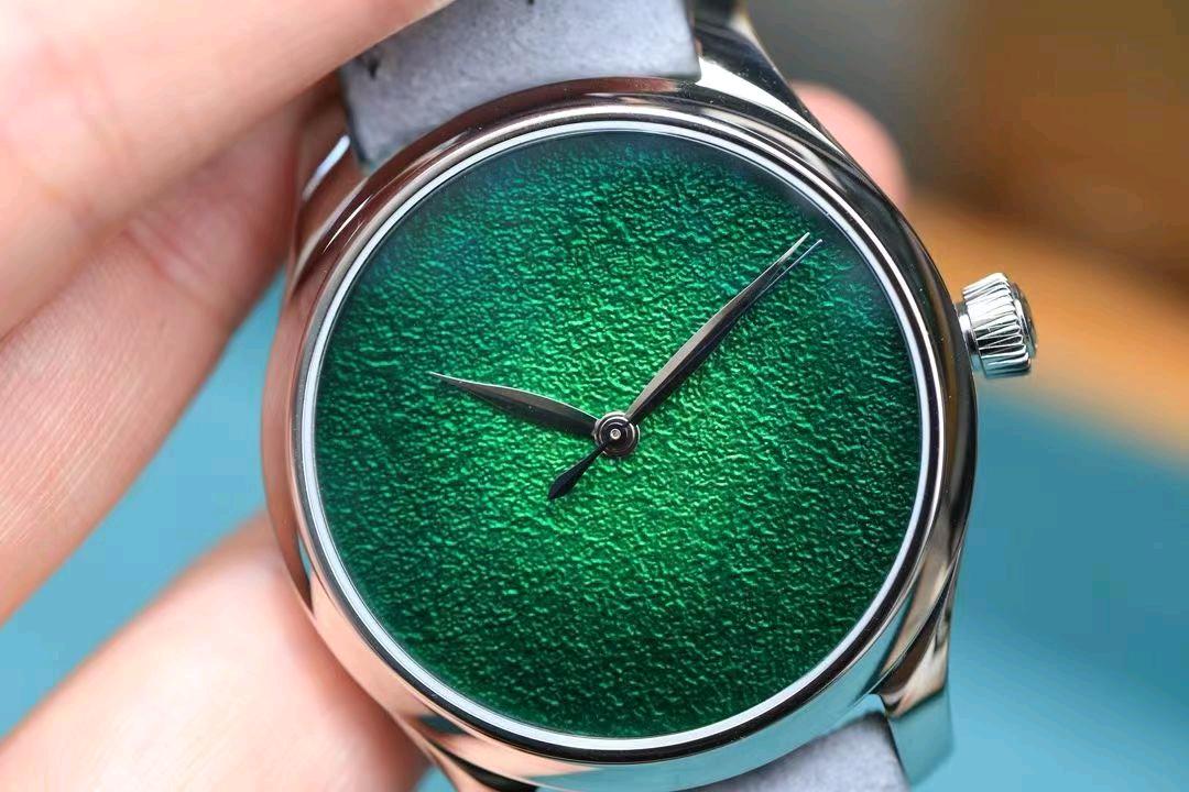 H.Moser & Cie() 1200-1233