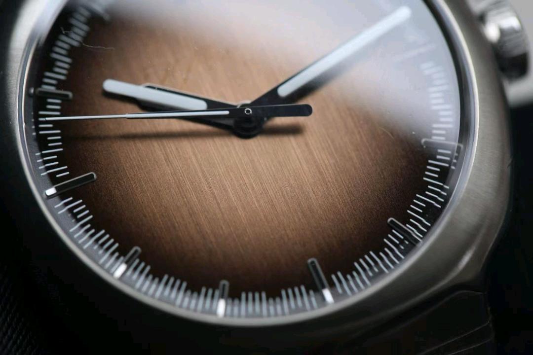H.Moser & Cie() 6200-1207 detail 6