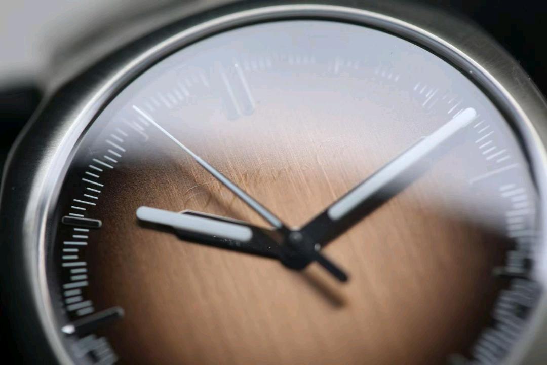 H.Moser & Cie() 6200-1207 detail 5