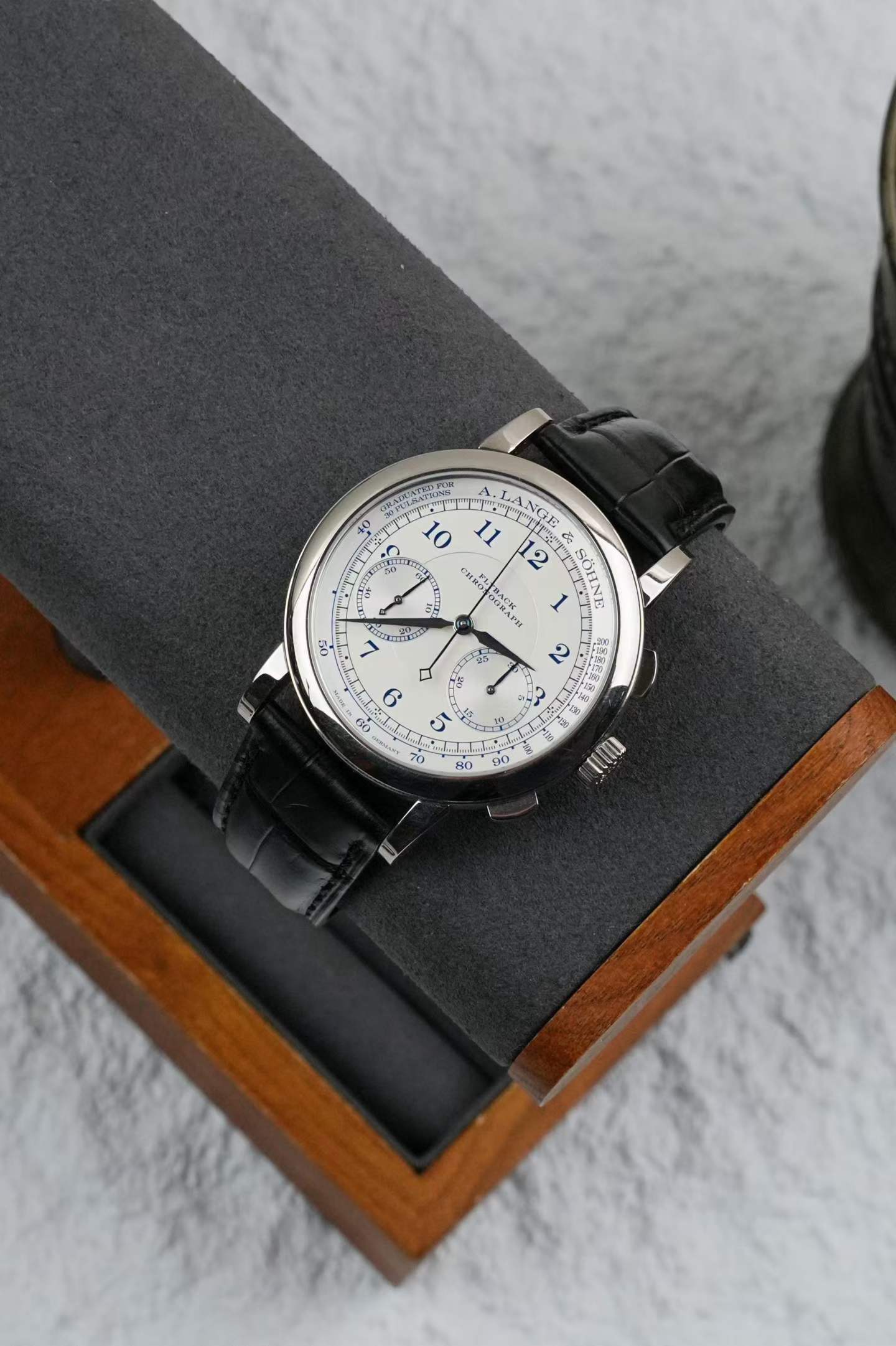 A. Lange & S&ouml;hne 414.026 detail 4