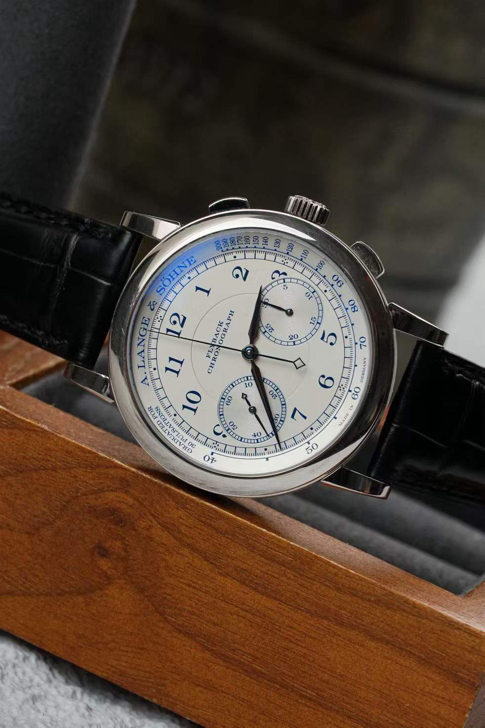 A. Lange & S&ouml;hne 414.026 detail 6