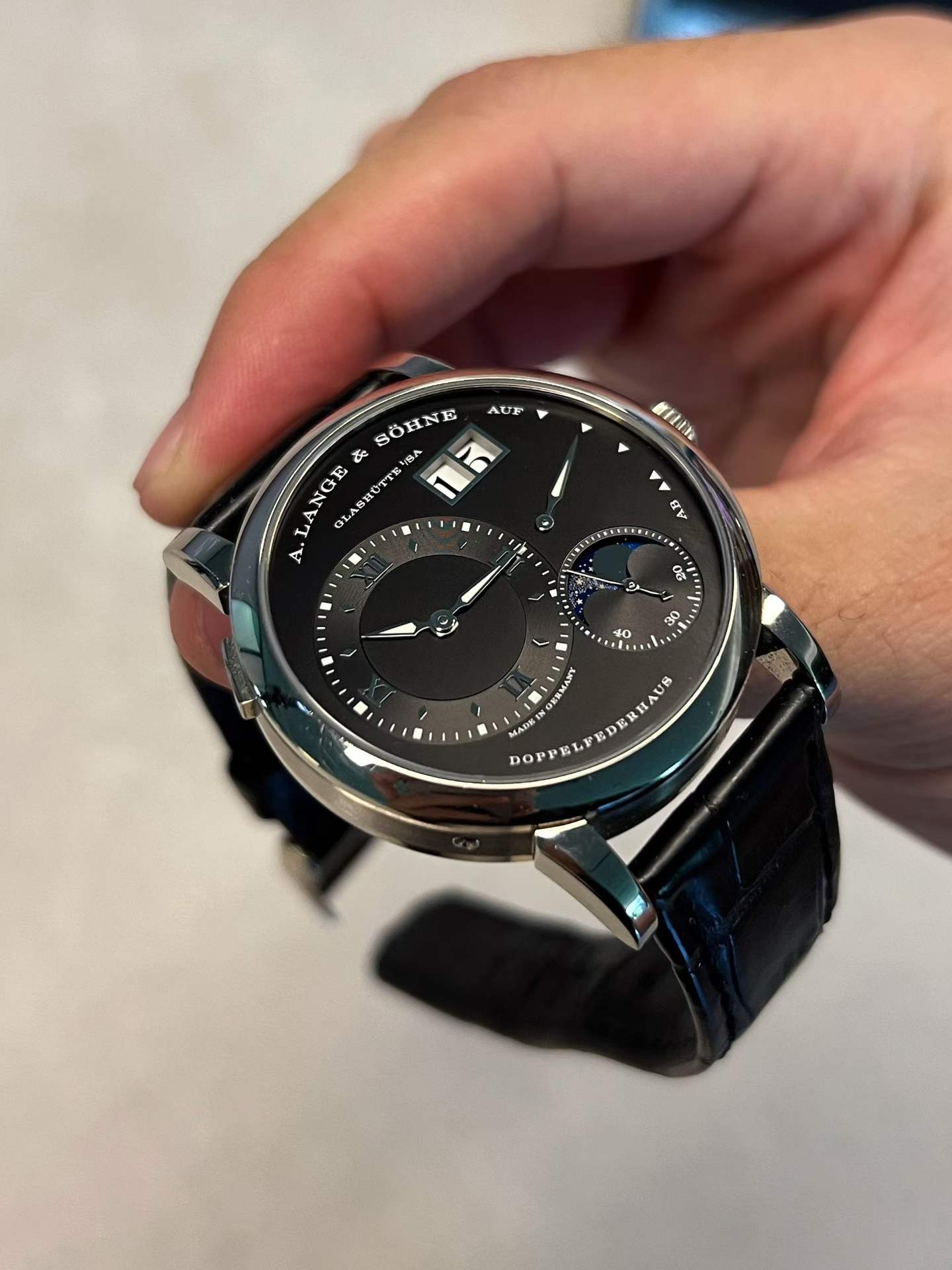 A. Lange & S&ouml;hne 192.029 detail 1