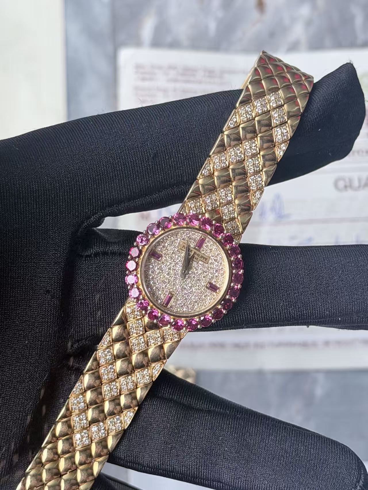 Patek Philippe 4822 / 022 detail 1
