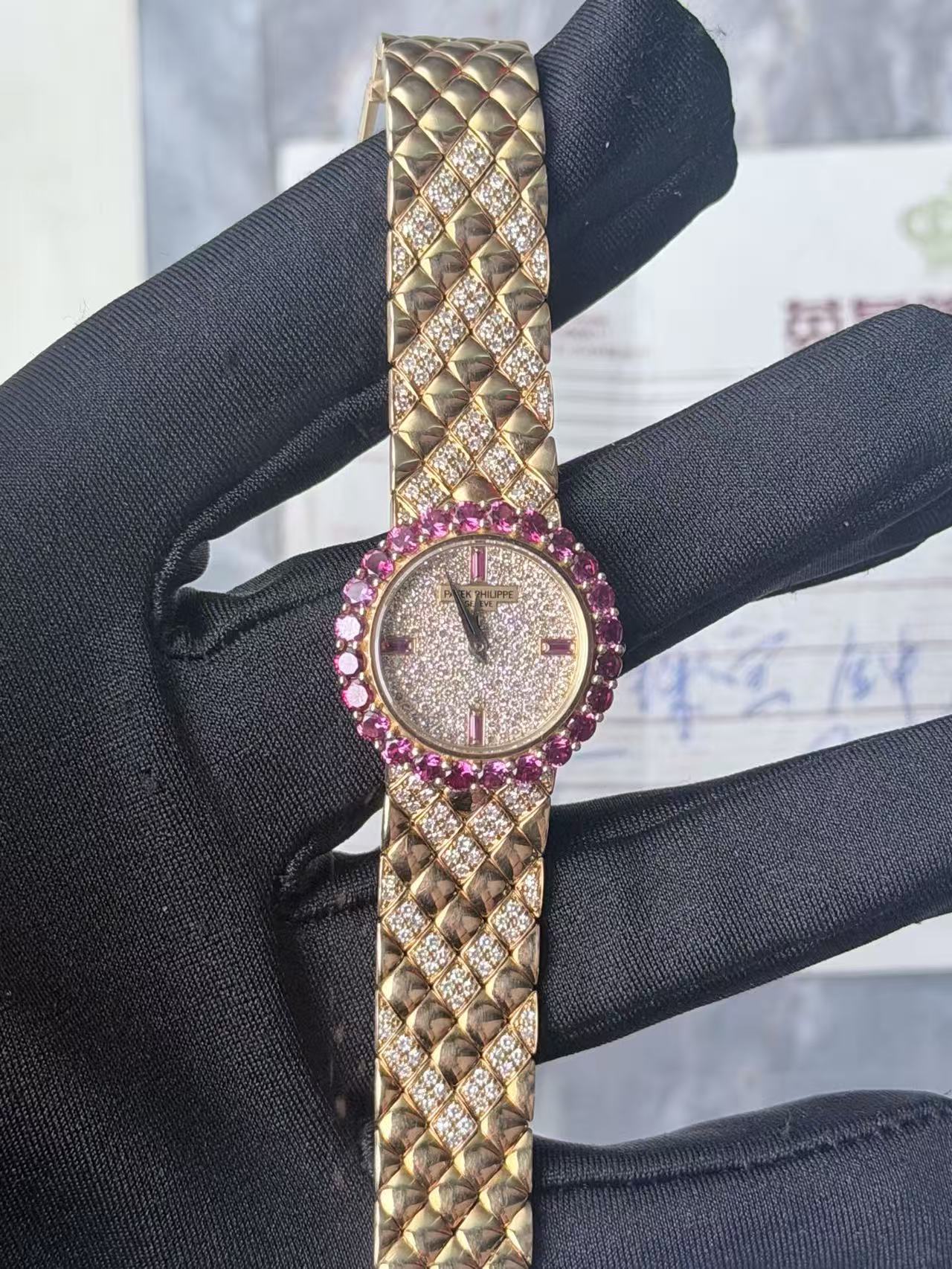 Patek Philippe 4822 / 022 detail 2
