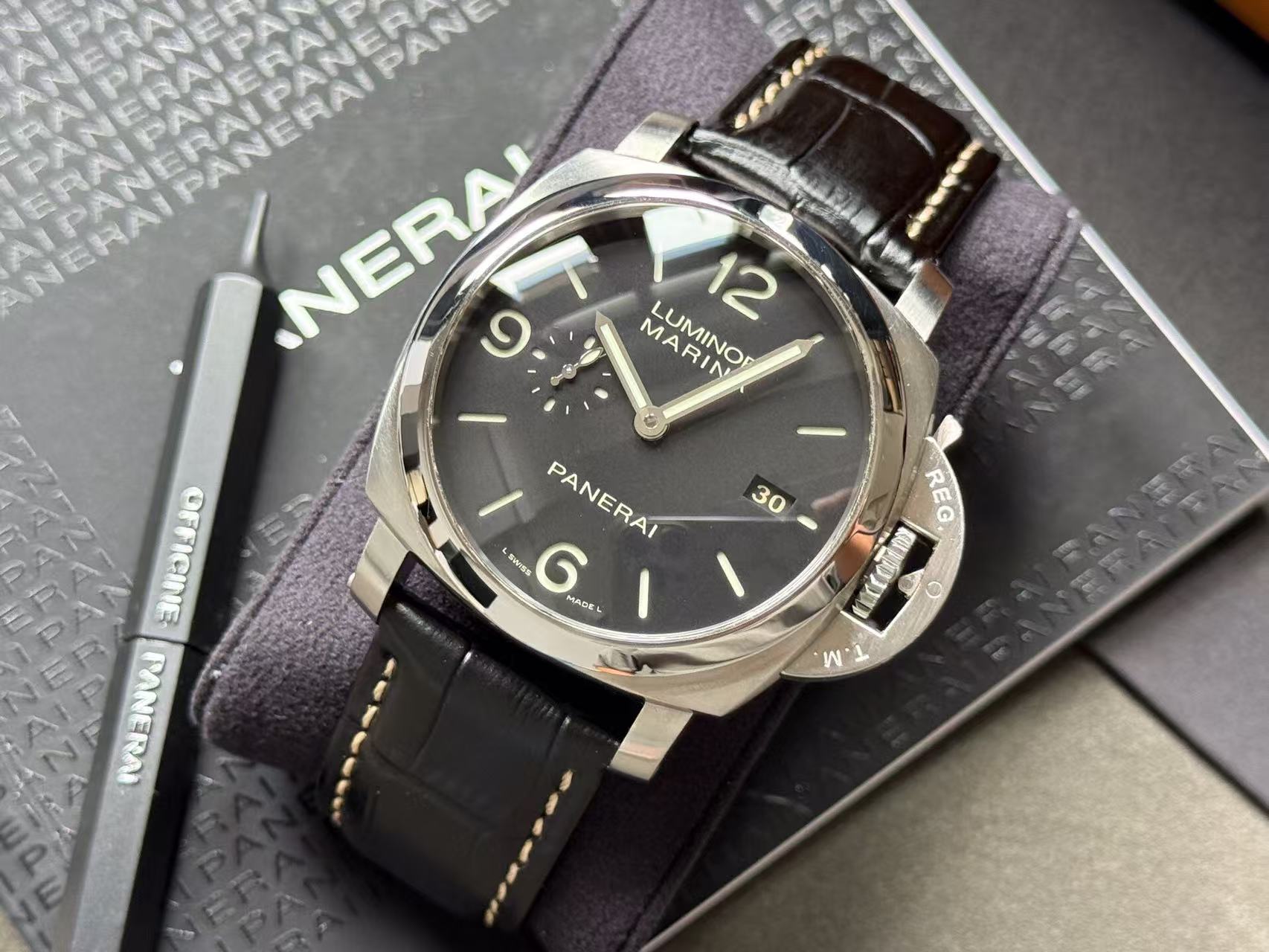 Panerai PAM00312 detail 4