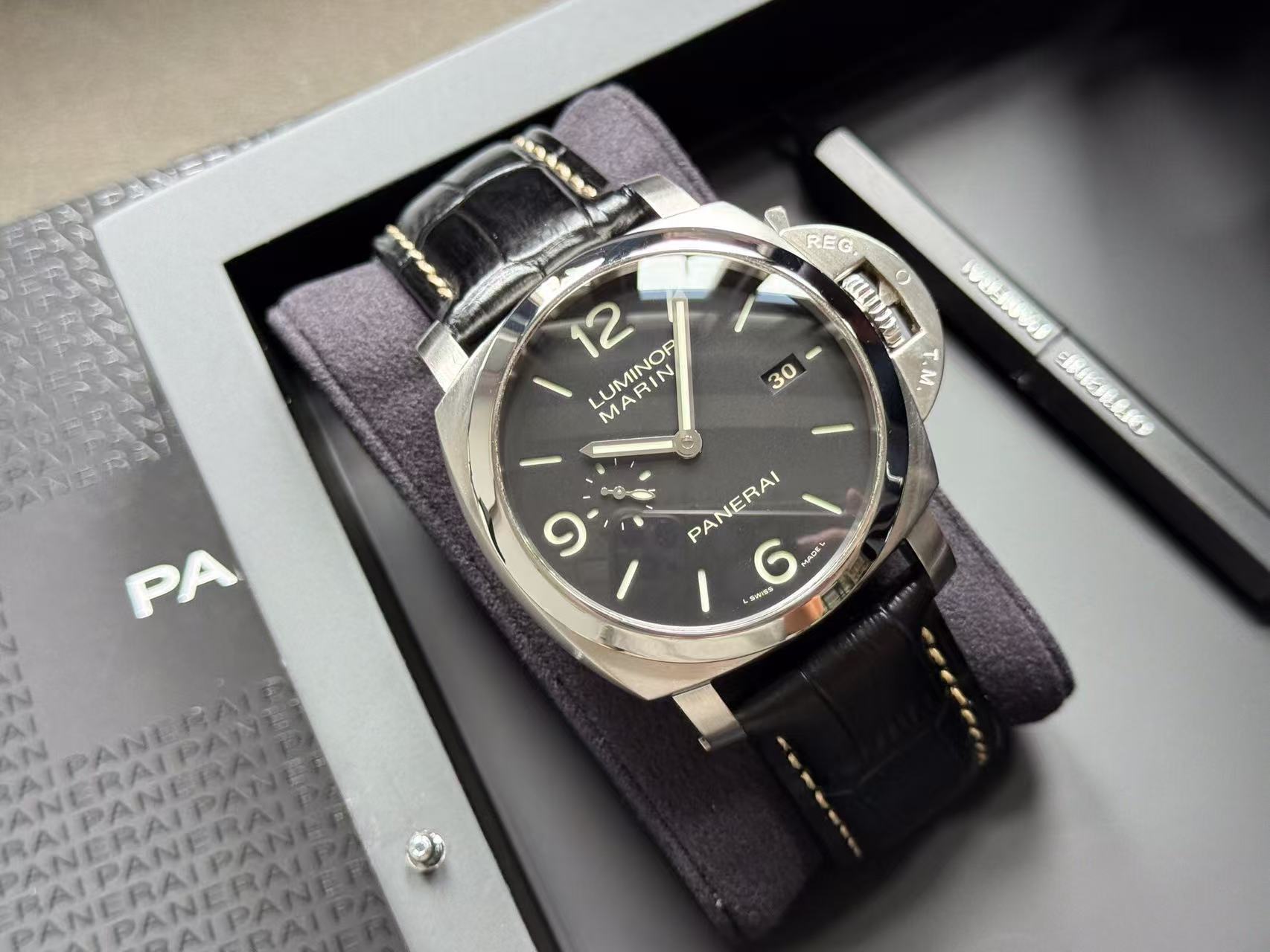 Panerai PAM00312 detail 3