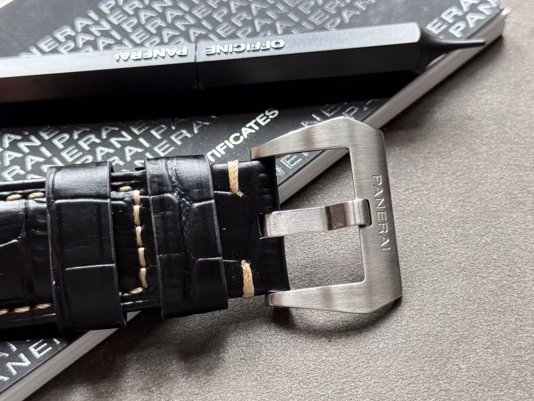 Panerai PAM00312 detail 5