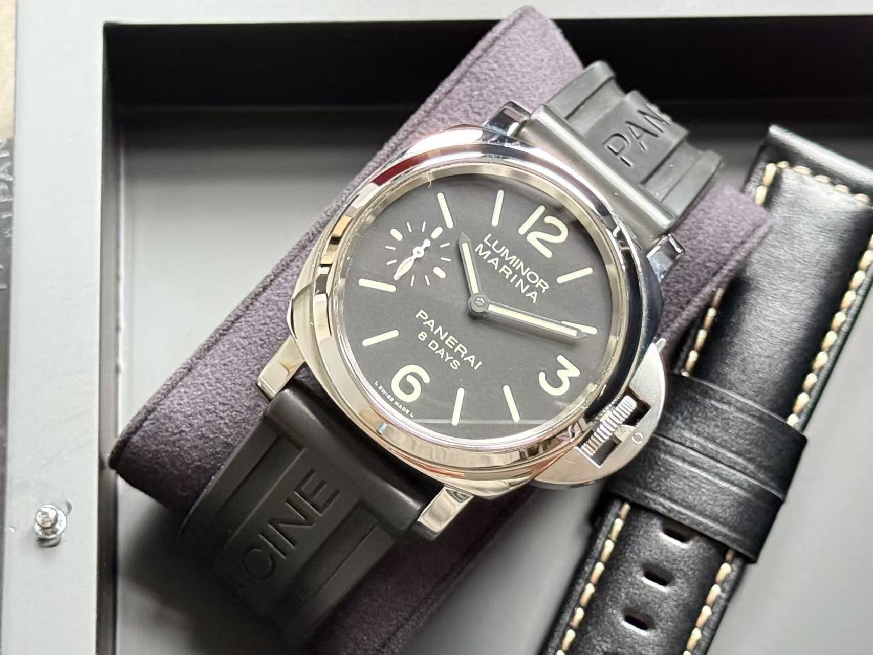 Panerai PAM00510 detail 2