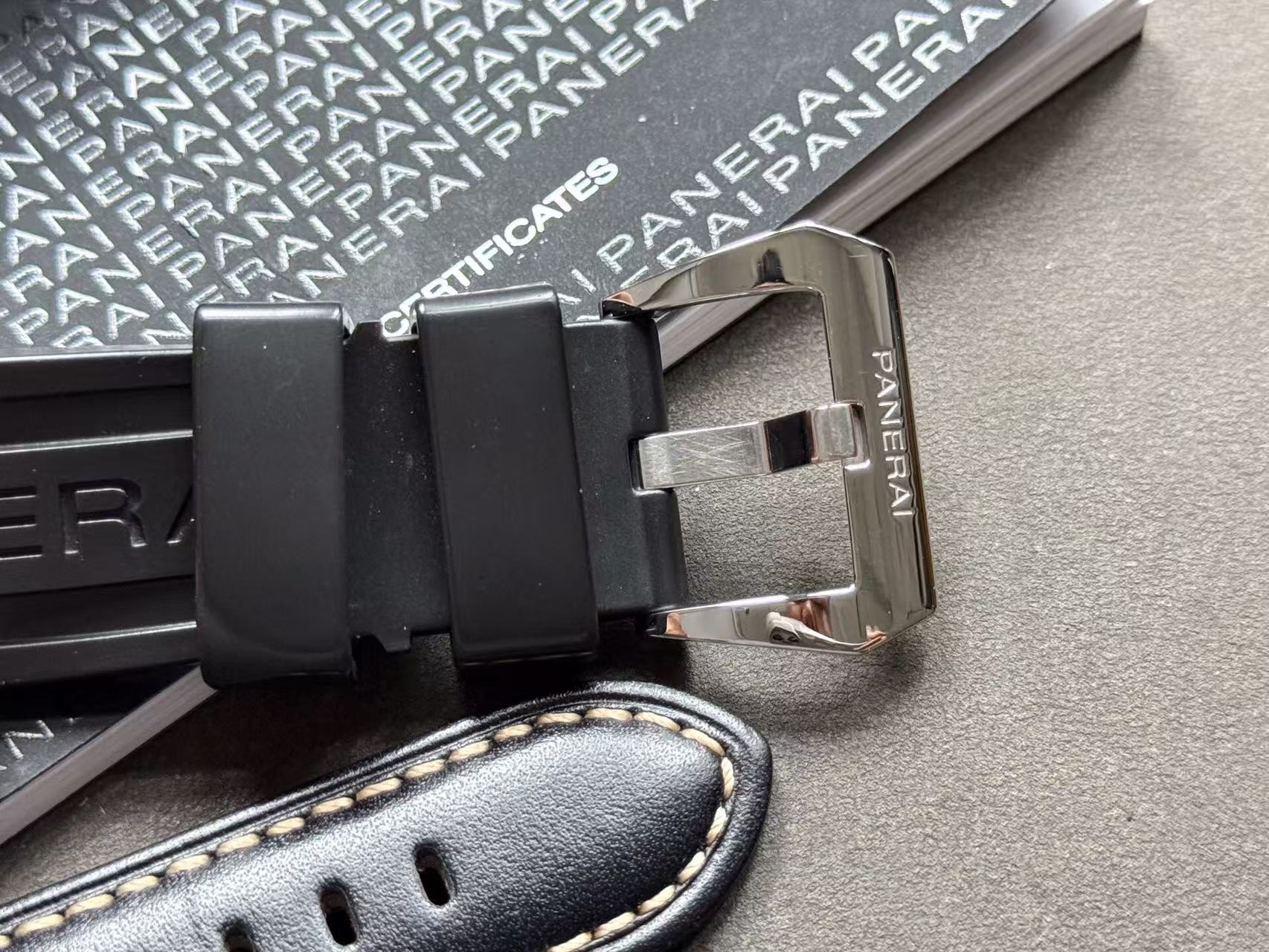 Panerai PAM00510 detail 5