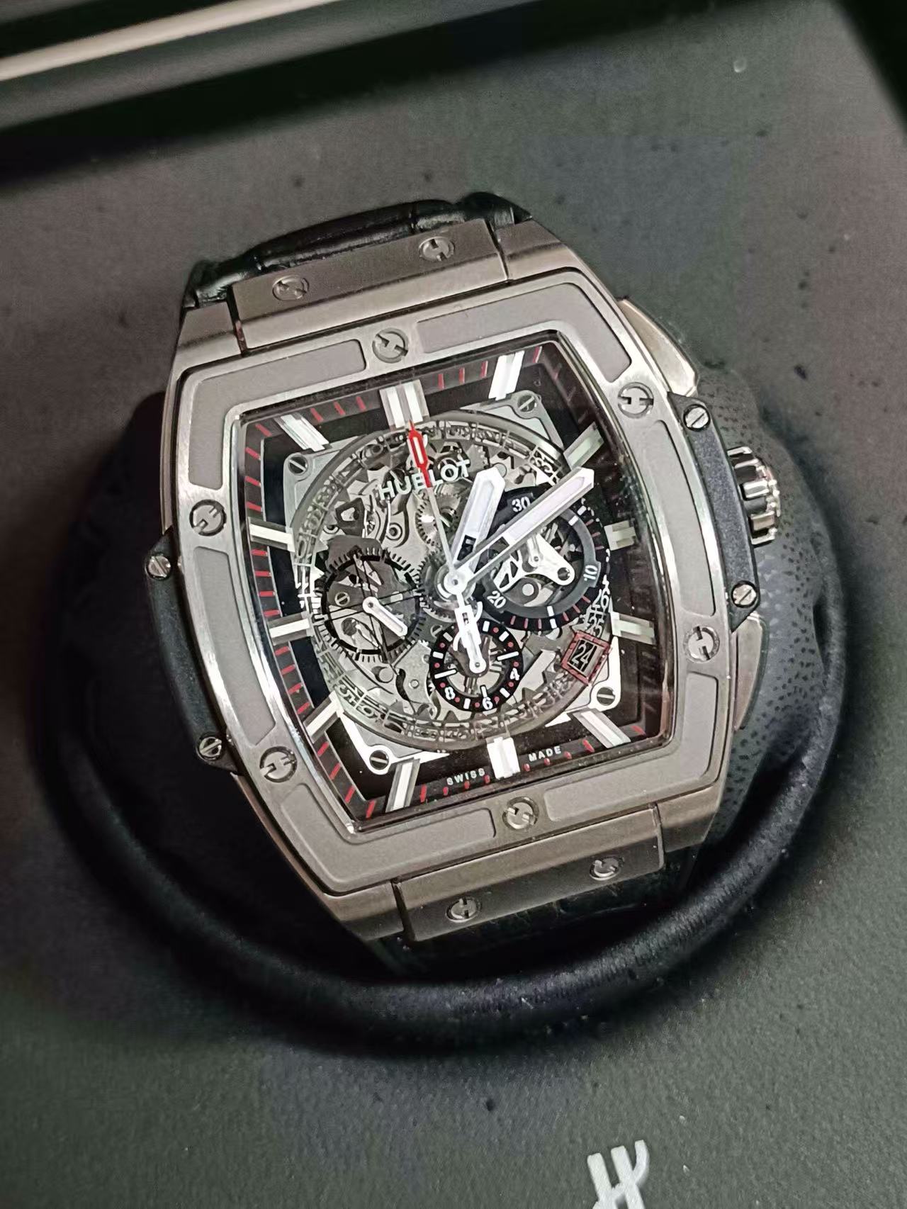 Hublot 601.NM.0173.LR