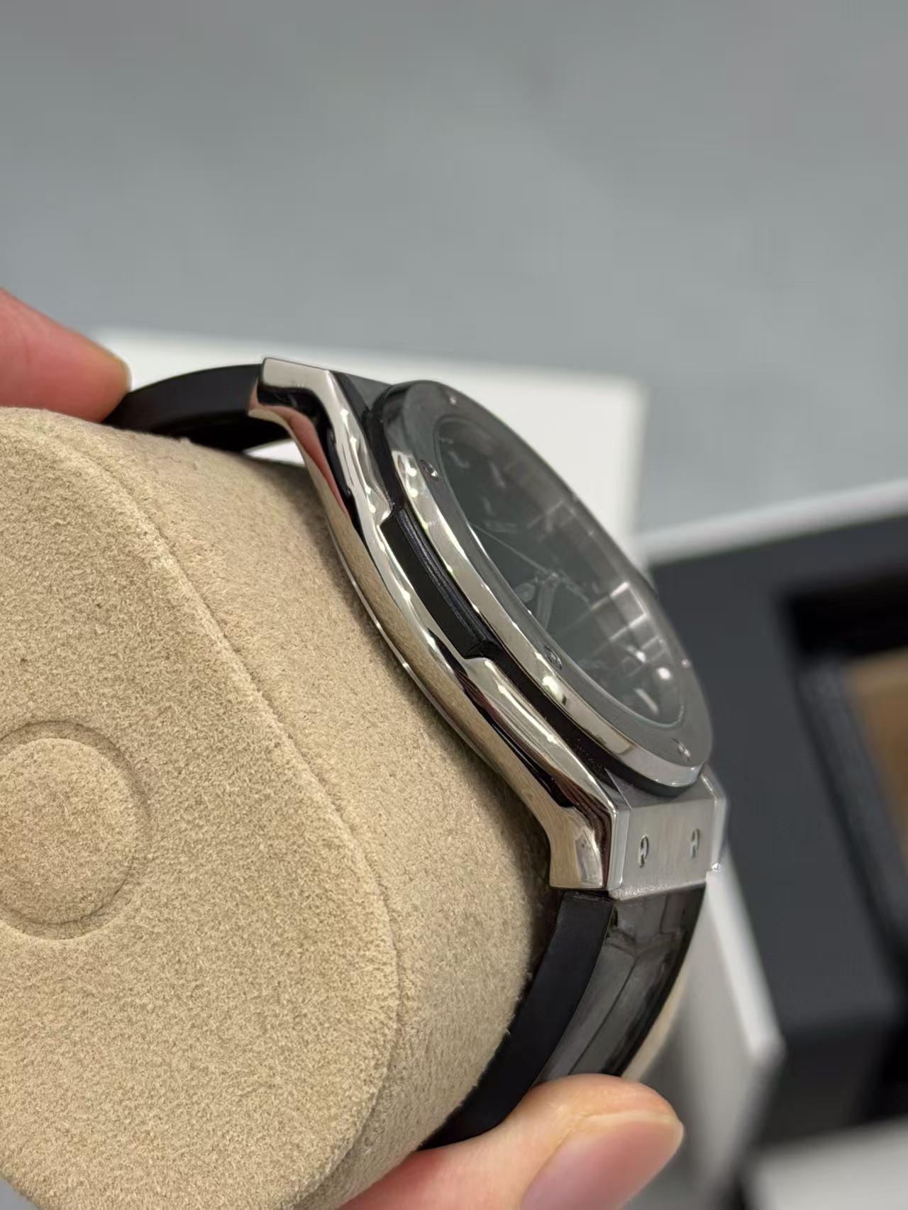 Hublot 542.NX.8970.LR detail 8